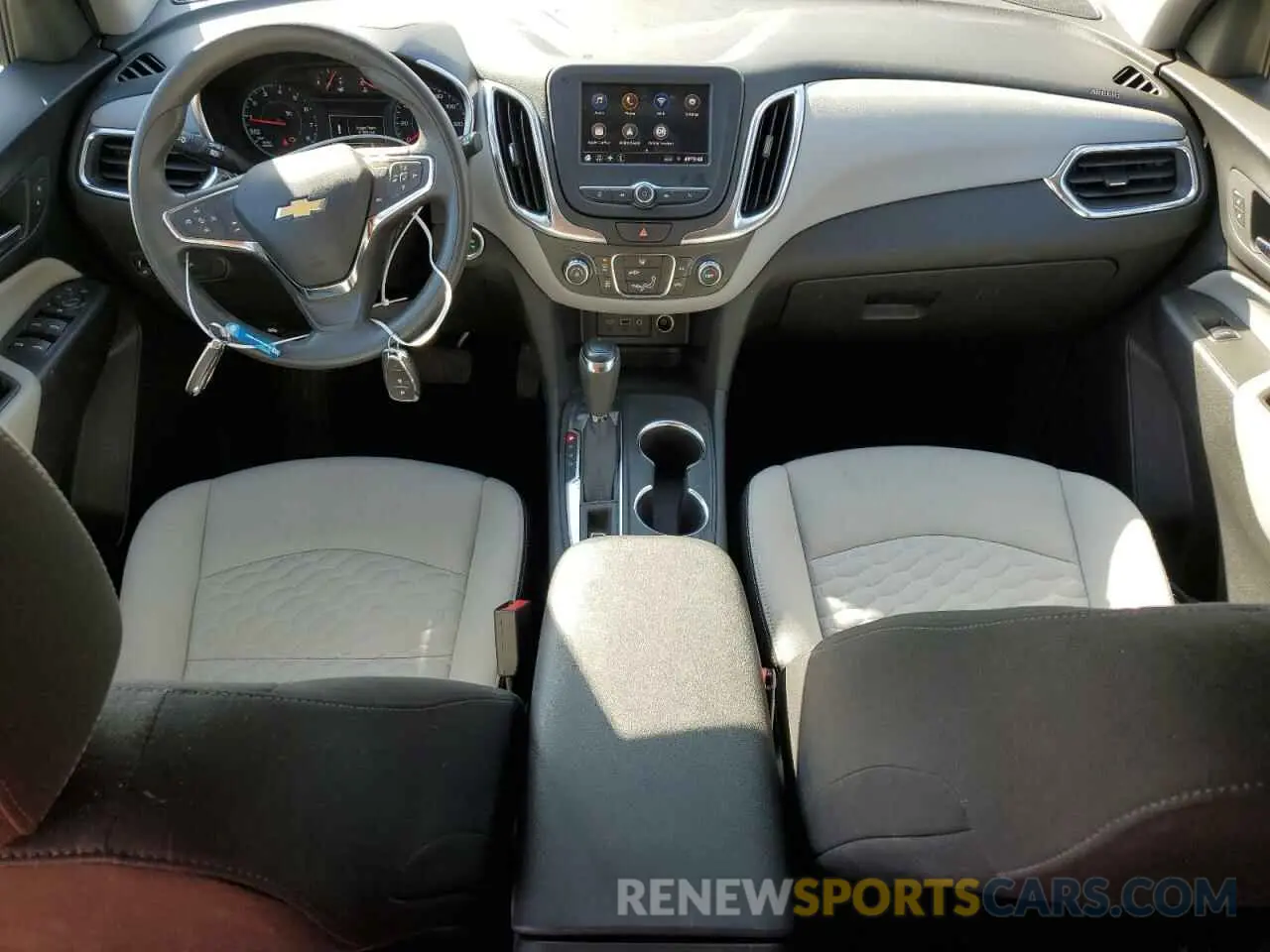 8 Photograph of a damaged car 3GNAXHEVXMS146091 CHEVROLET EQUINOX 2021