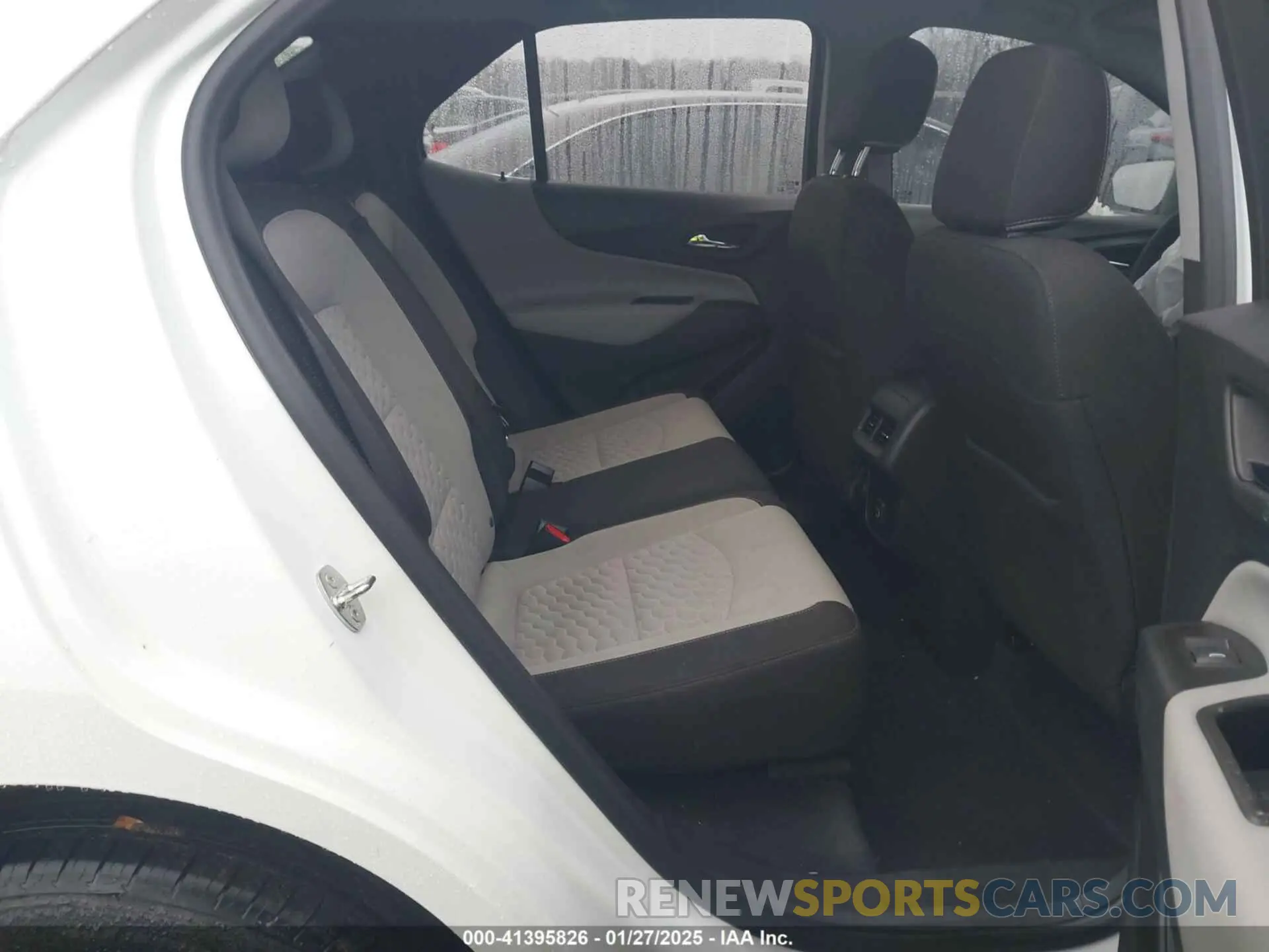 8 Photograph of a damaged car 3GNAXHEVXMS160198 CHEVROLET EQUINOX 2021