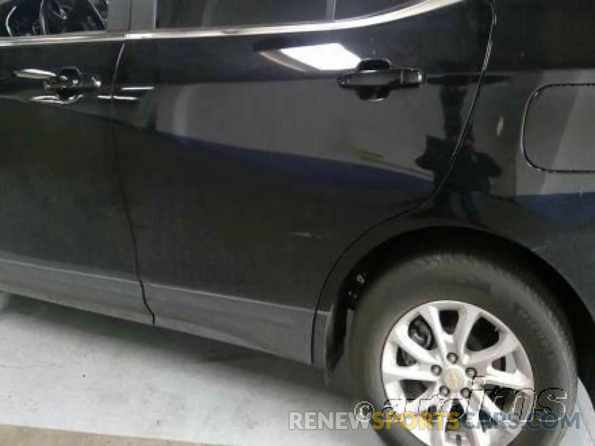 2 Photograph of a damaged car 3GNAXJEV0ML379317 CHEVROLET EQUINOX 2021