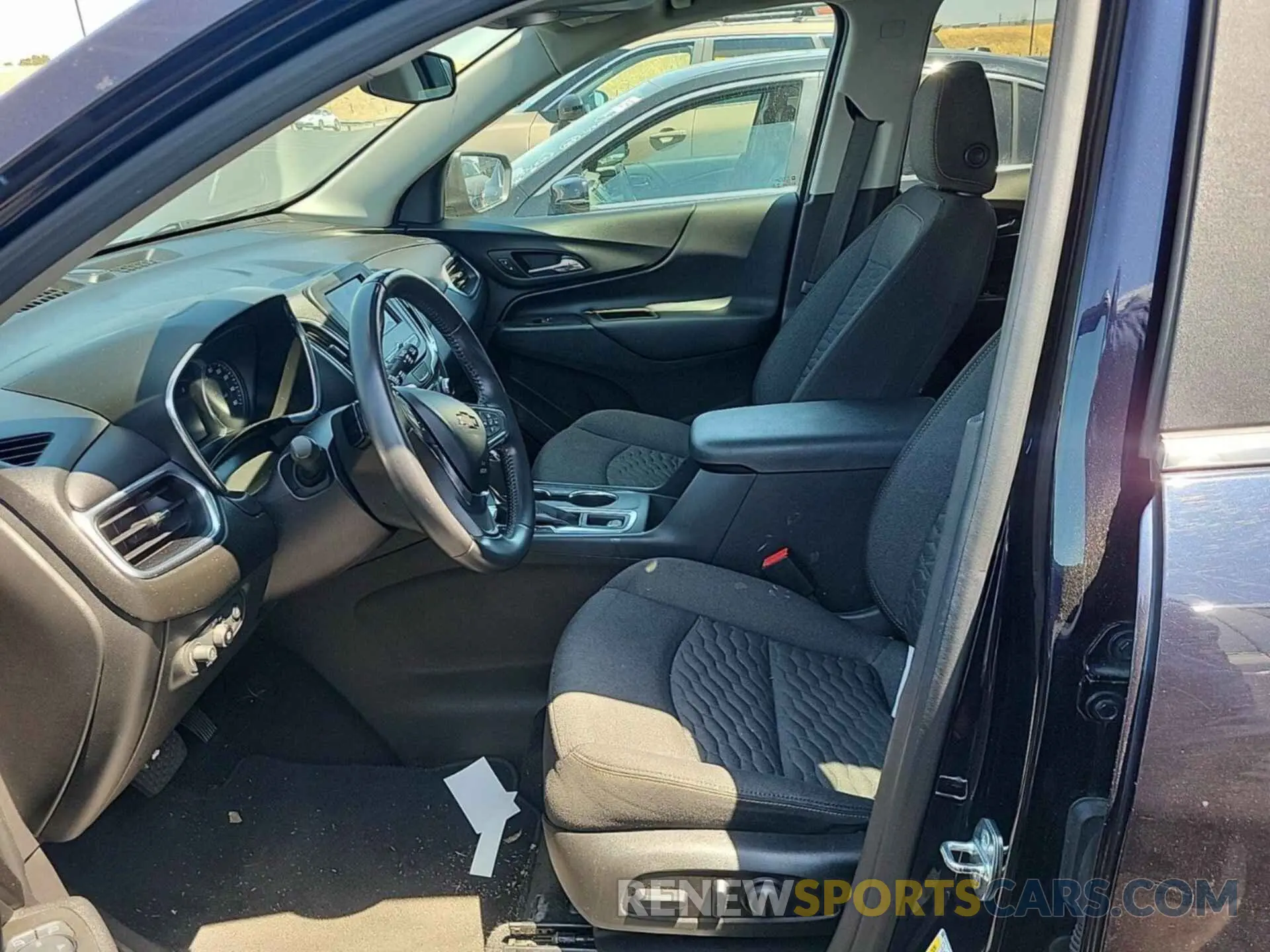 17 Photograph of a damaged car 3GNAXJEV0MS121479 CHEVROLET EQUINOX 2021
