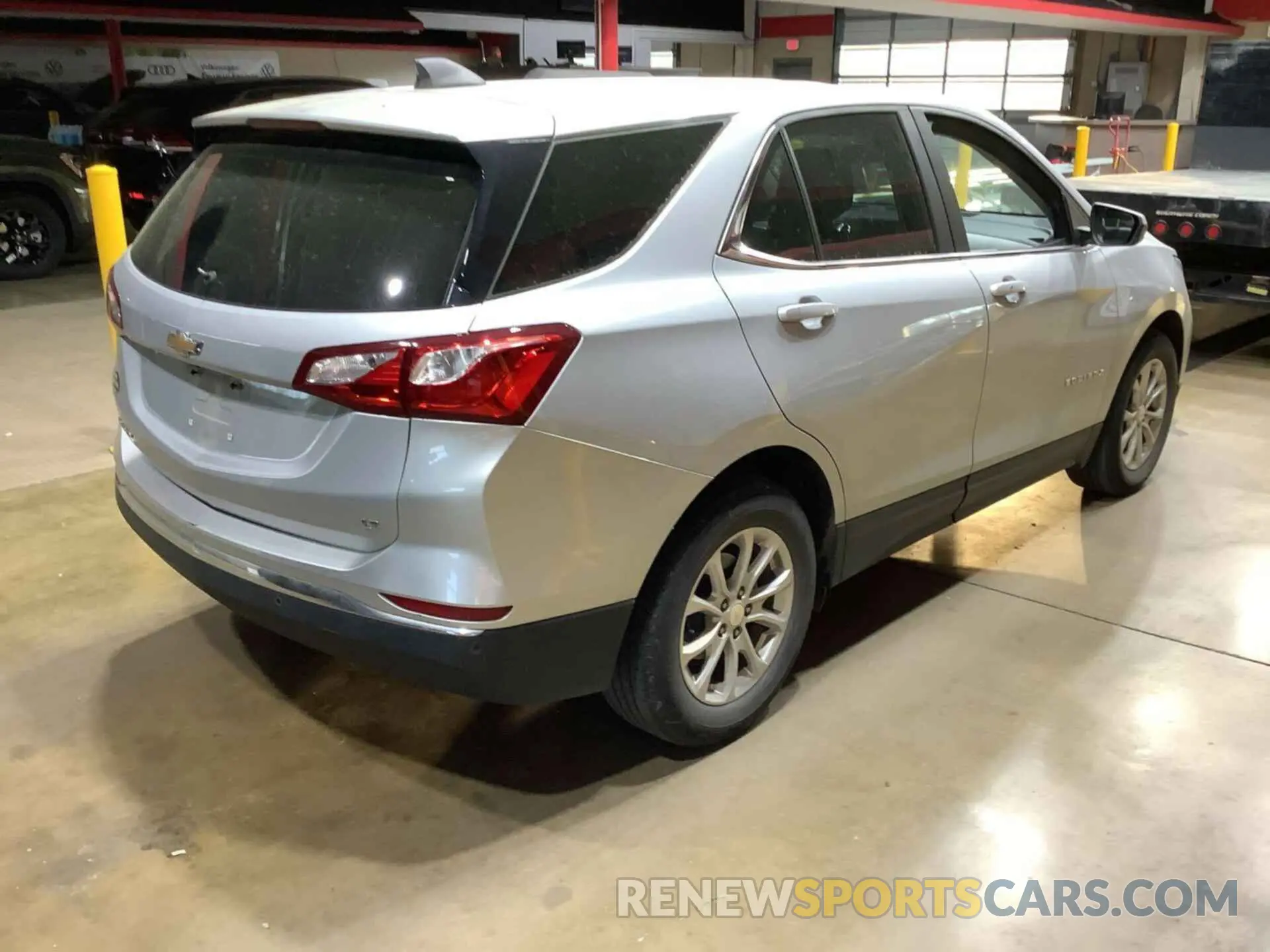 2 Photograph of a damaged car 3GNAXJEV3ML394586 CHEVROLET EQUINOX 2021