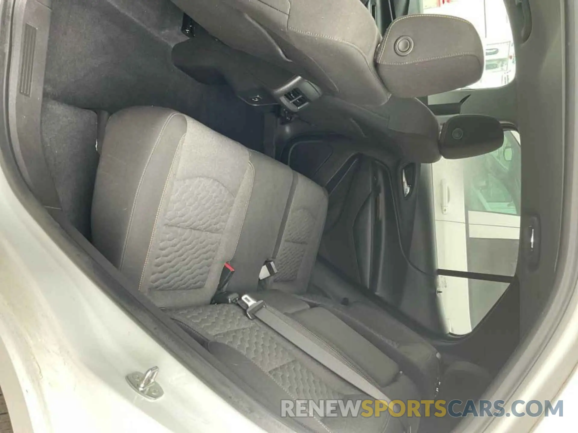 17 Photograph of a damaged car 3GNAXJEV3MS121721 CHEVROLET EQUINOX 2021