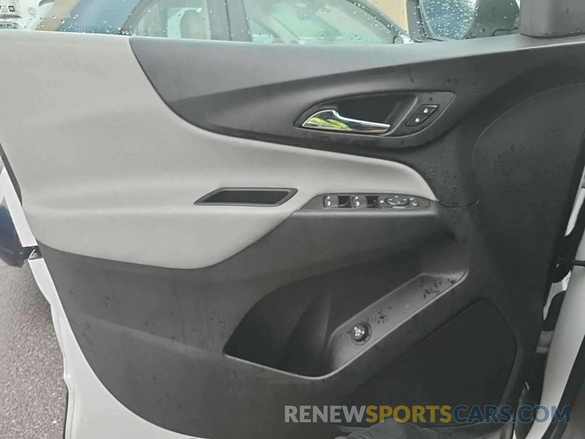 16 Photograph of a damaged car 3GNAXJEV4ML393673 CHEVROLET EQUINOX 2021