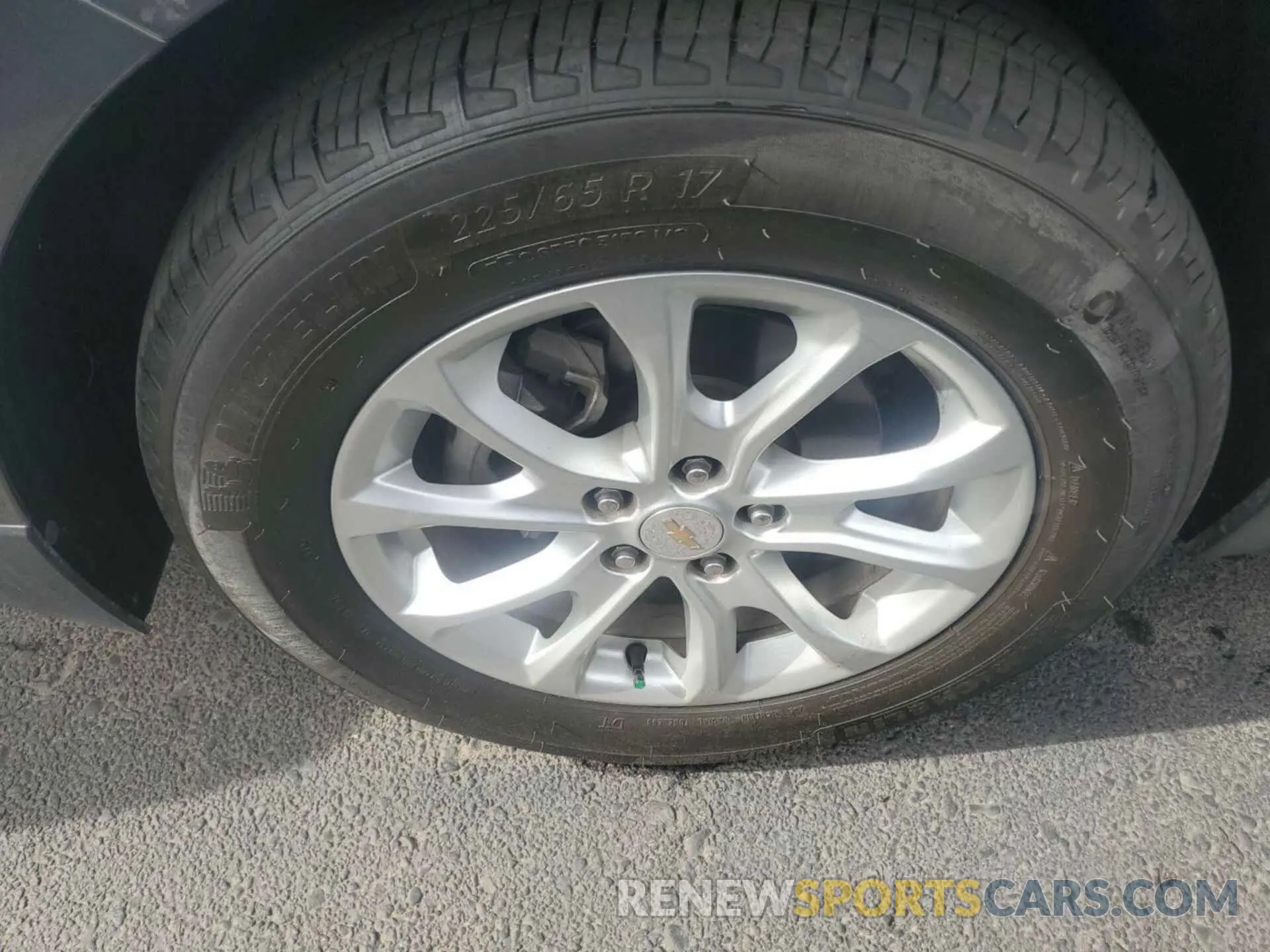 13 Photograph of a damaged car 3GNAXJEV5ML379569 CHEVROLET EQUINOX 2021
