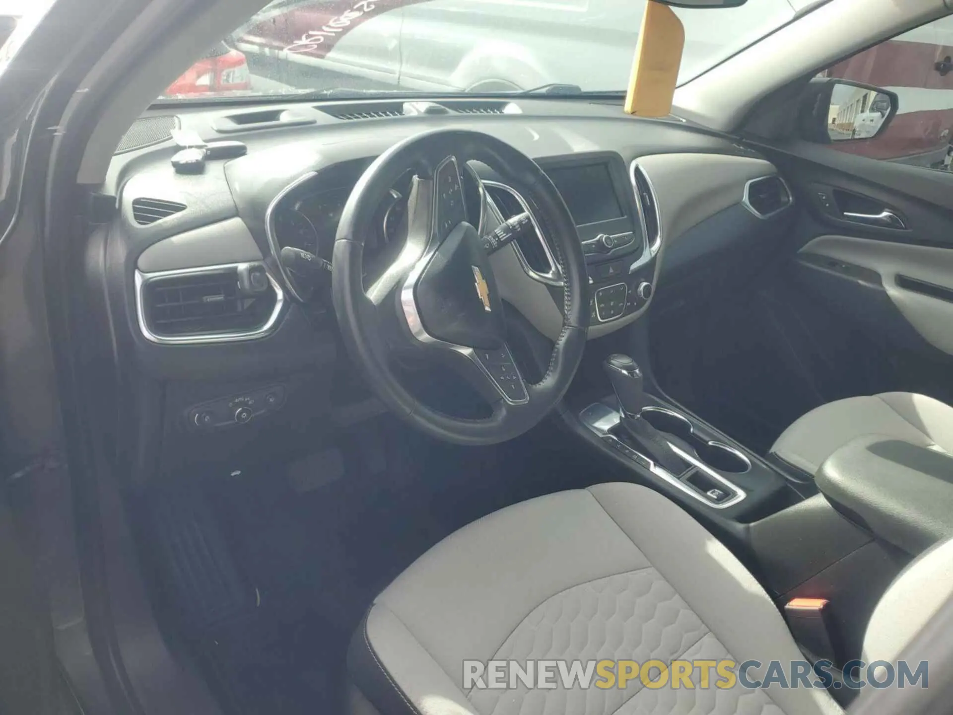 8 Photograph of a damaged car 3GNAXJEV5ML379569 CHEVROLET EQUINOX 2021
