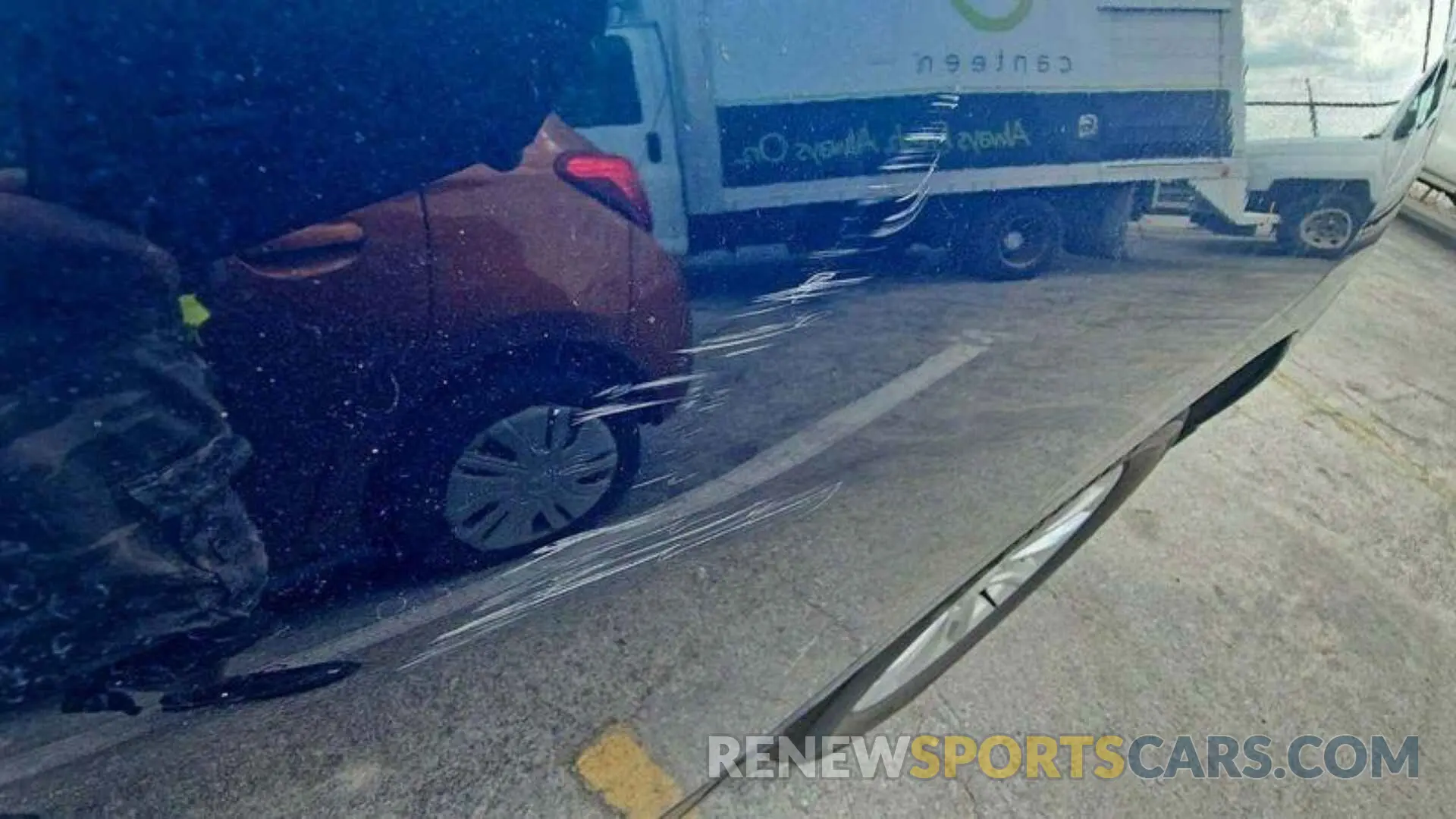 18 Photograph of a damaged car 3GNAXJEV5ML387882 CHEVROLET EQUINOX 2021