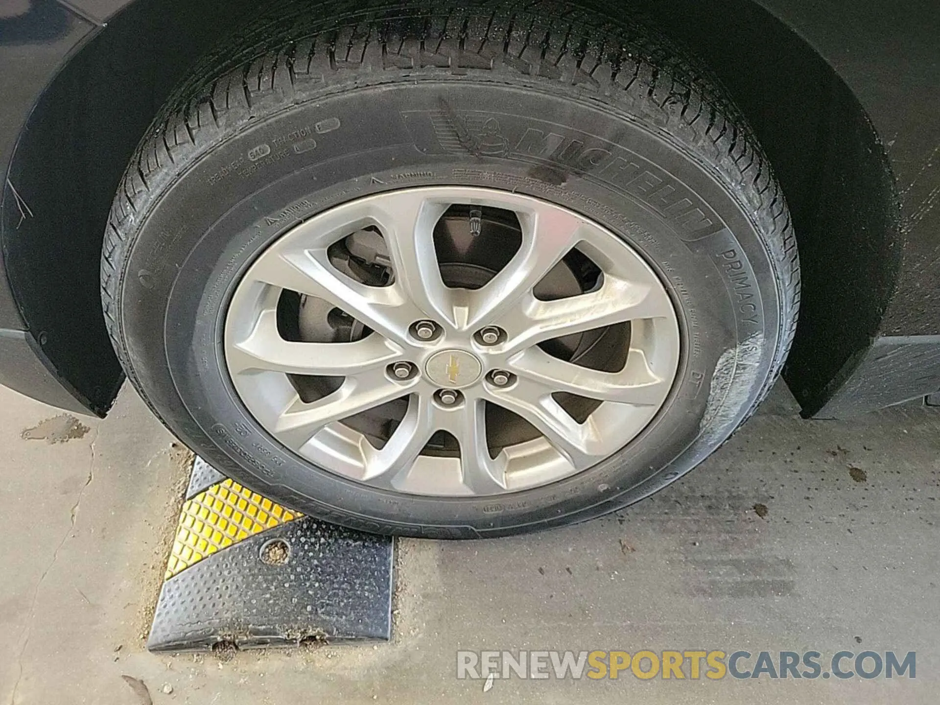 2 Photograph of a damaged car 3GNAXJEV5ML389339 CHEVROLET EQUINOX 2021