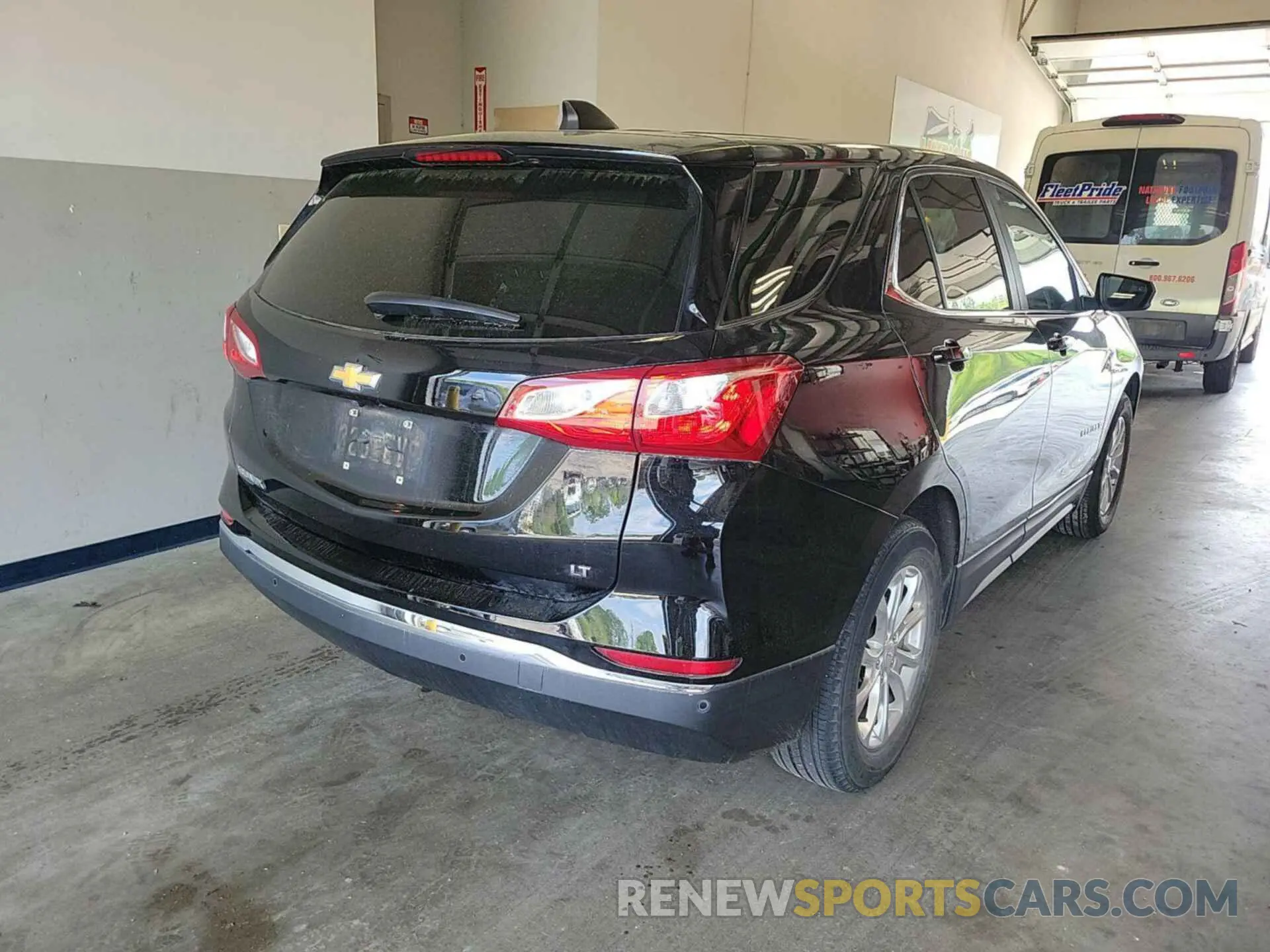 26 Photograph of a damaged car 3GNAXJEV5ML389339 CHEVROLET EQUINOX 2021