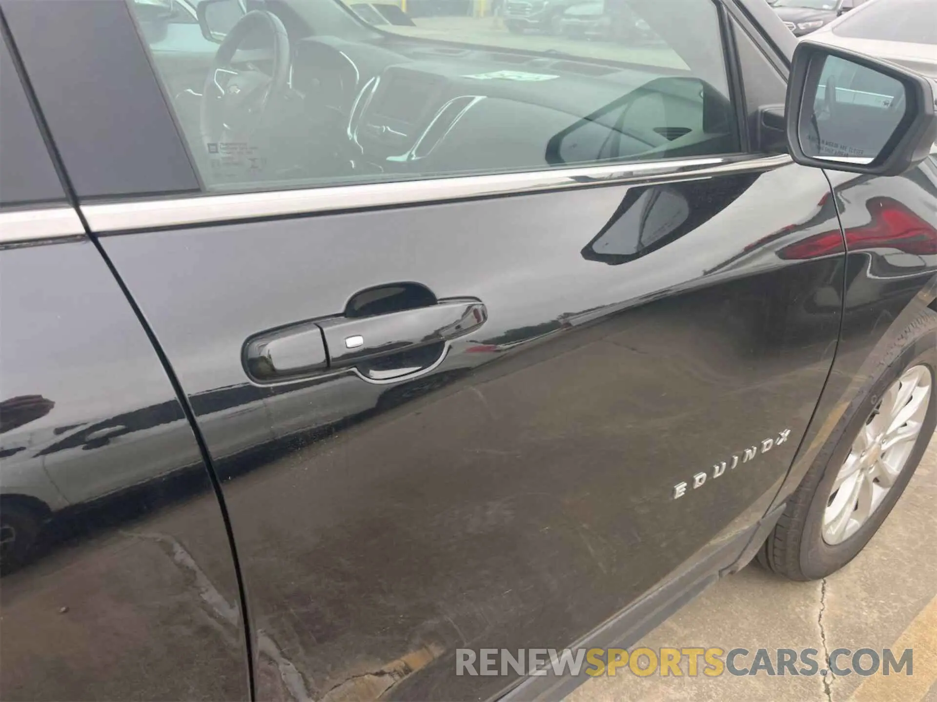 4 Photograph of a damaged car 3GNAXJEV5ML389339 CHEVROLET EQUINOX 2021
