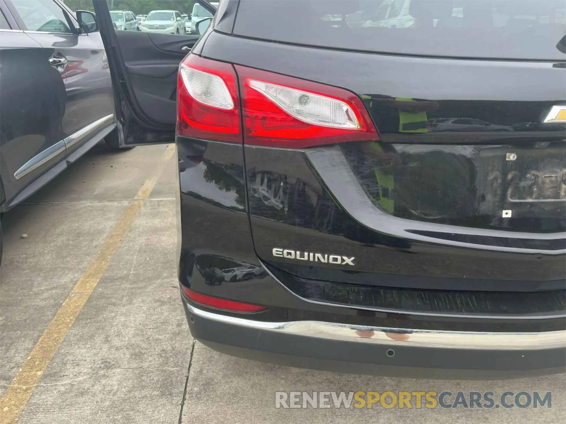 8 Photograph of a damaged car 3GNAXJEV5ML389339 CHEVROLET EQUINOX 2021