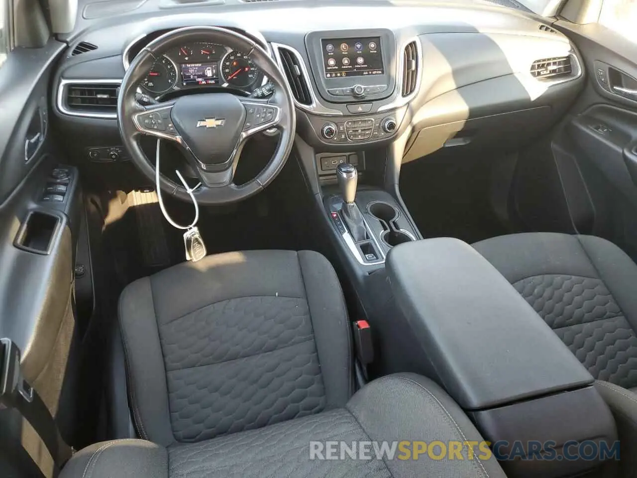 8 Photograph of a damaged car 3GNAXJEV5MS160925 CHEVROLET EQUINOX 2021