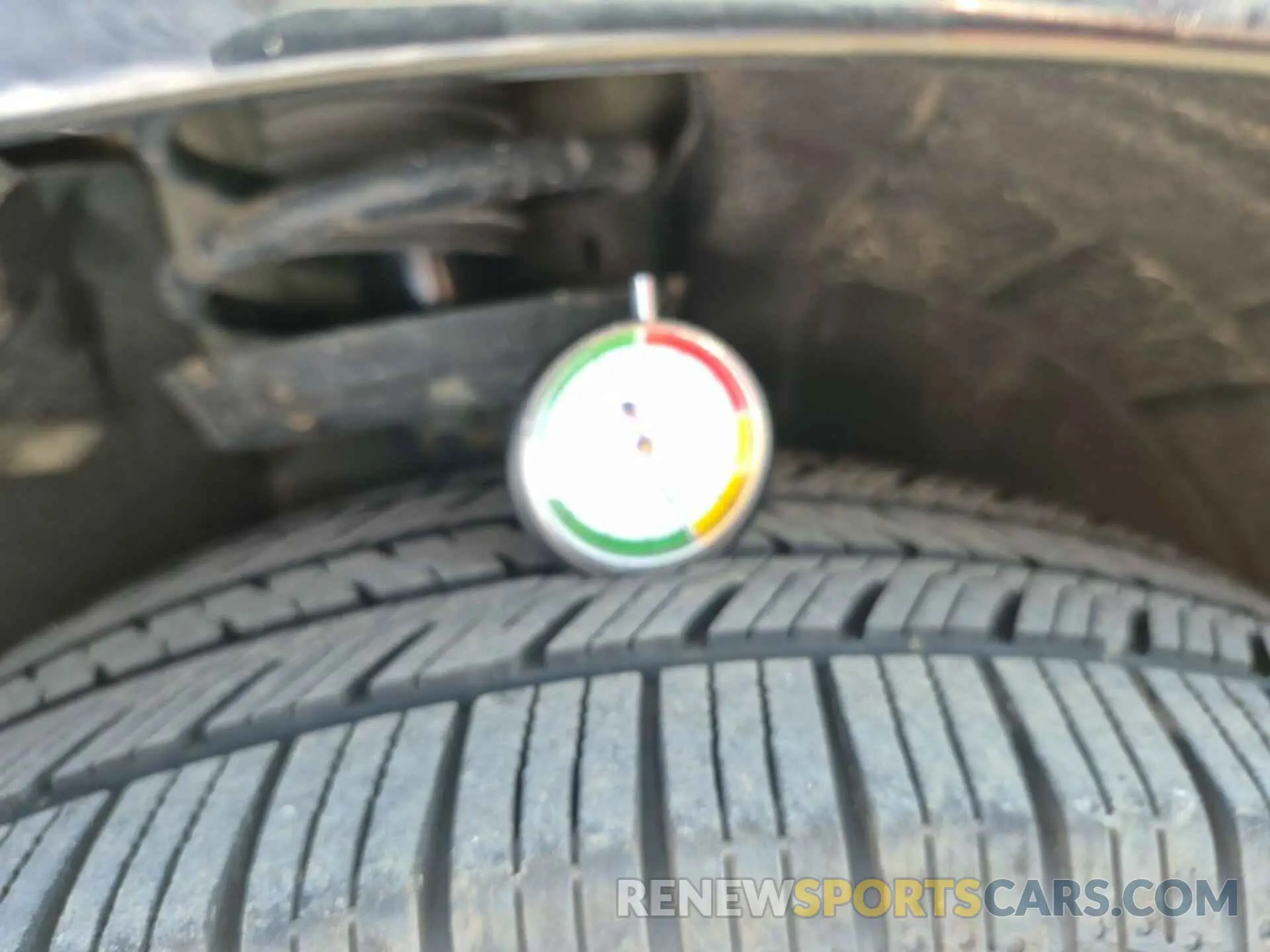 28 Photograph of a damaged car 3GNAXJEV6ML388068 CHEVROLET EQUINOX 2021