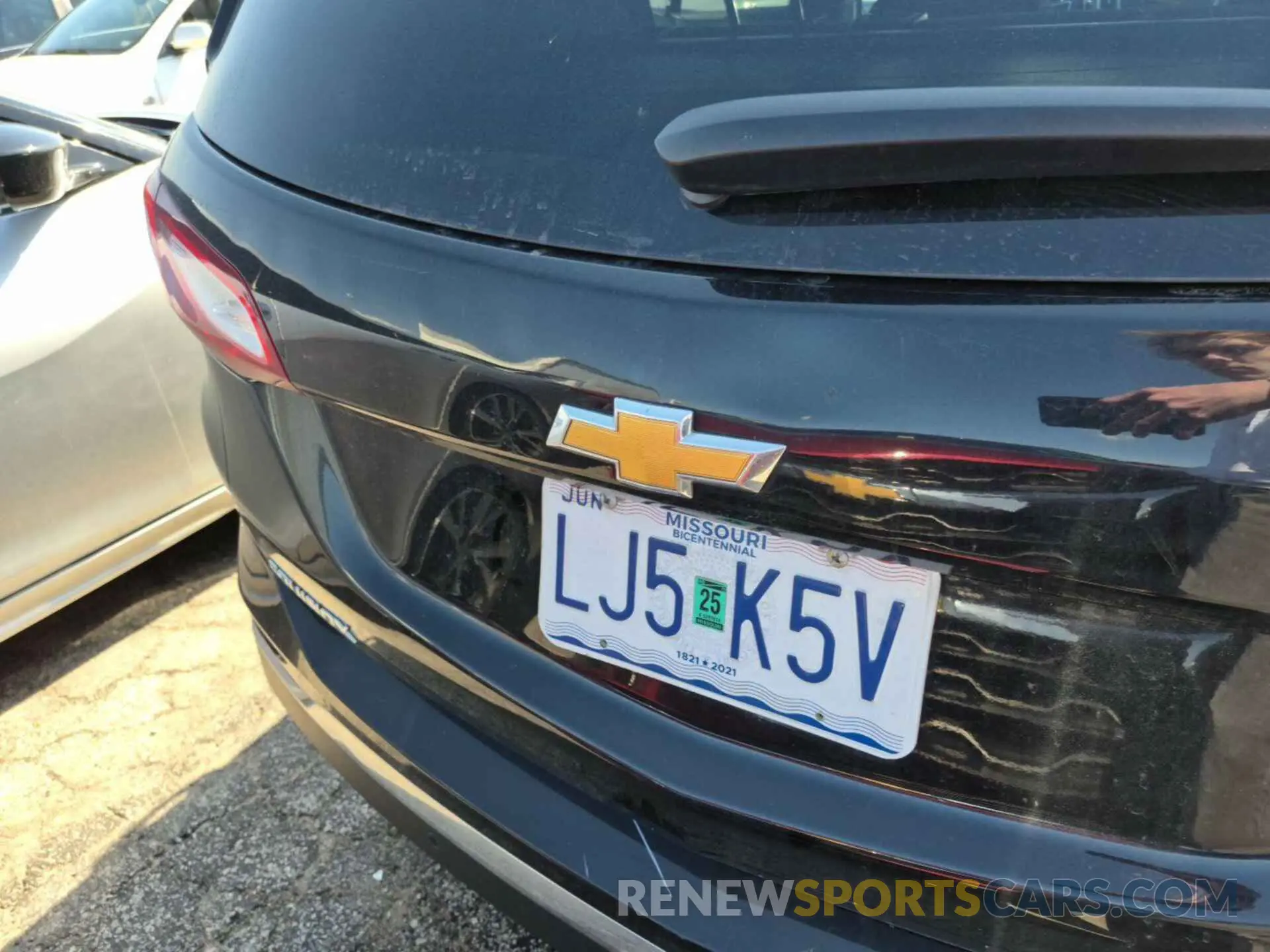 3 Photograph of a damaged car 3GNAXJEV6ML388068 CHEVROLET EQUINOX 2021