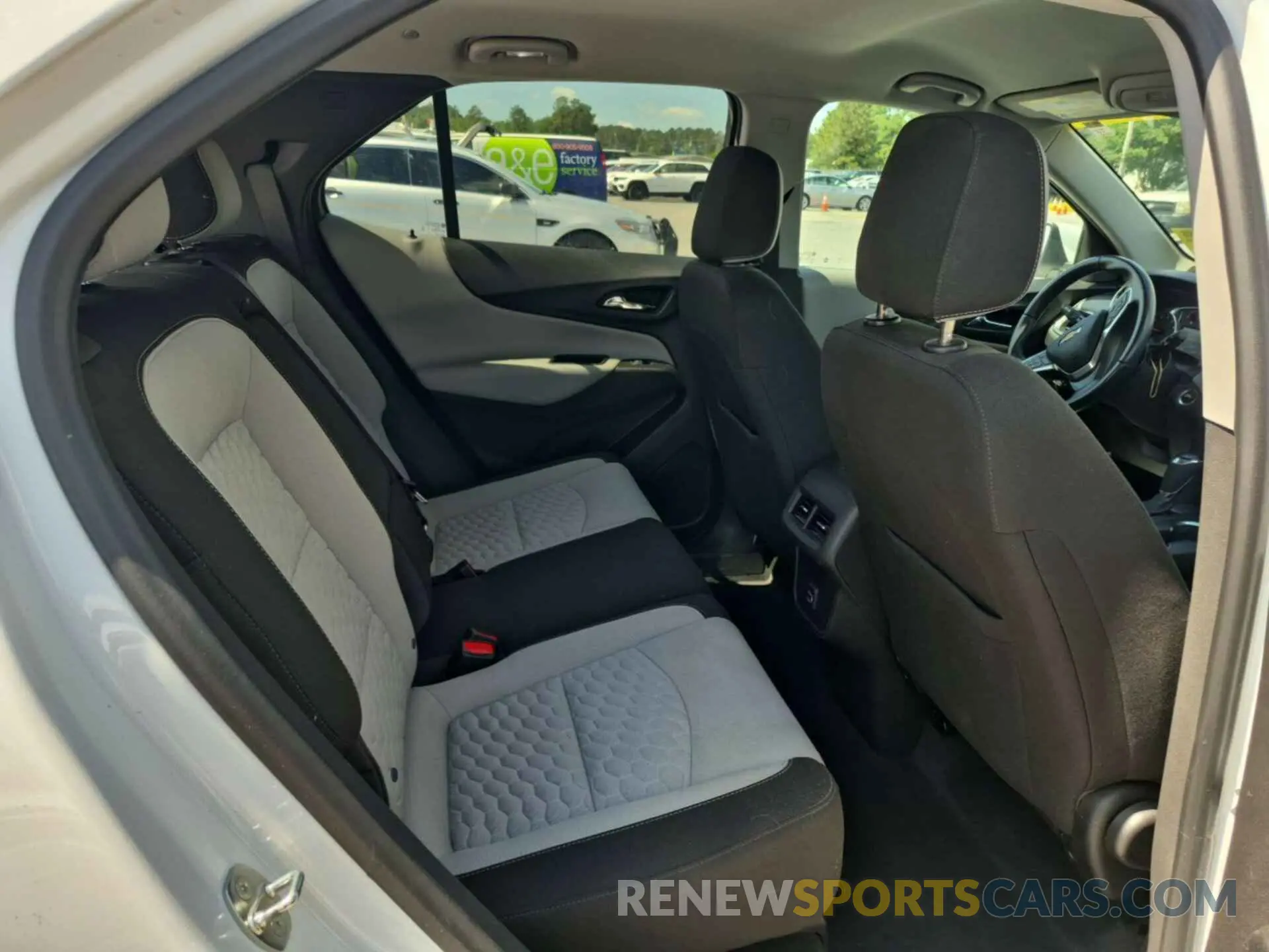 16 Photograph of a damaged car 3GNAXJEV6MS121440 CHEVROLET EQUINOX 2021