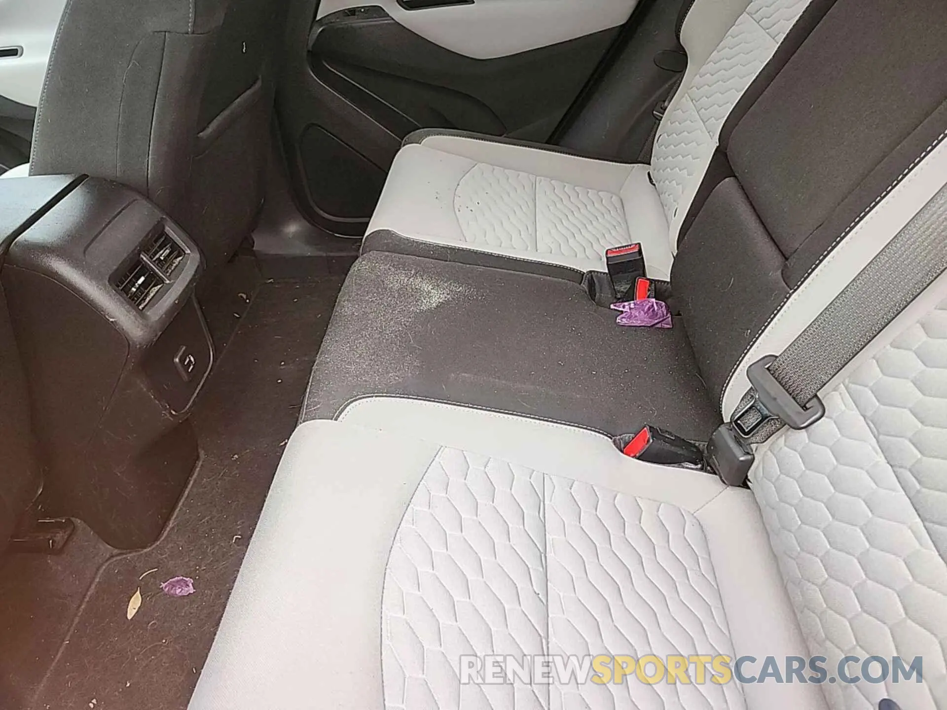 18 Photograph of a damaged car 3GNAXJEV6MS121440 CHEVROLET EQUINOX 2021