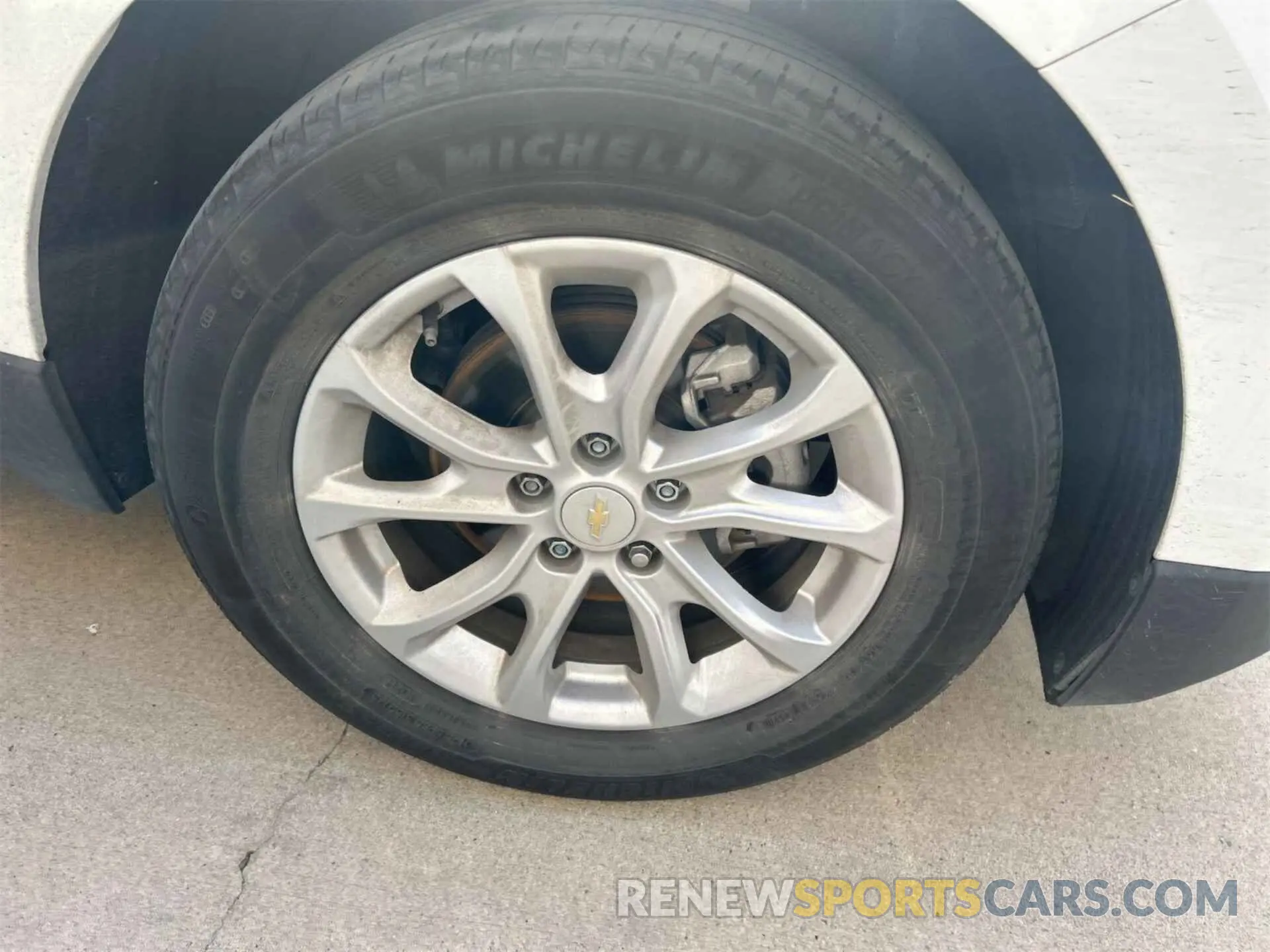 18 Photograph of a damaged car 3GNAXJEV6MS121485 CHEVROLET EQUINOX 2021