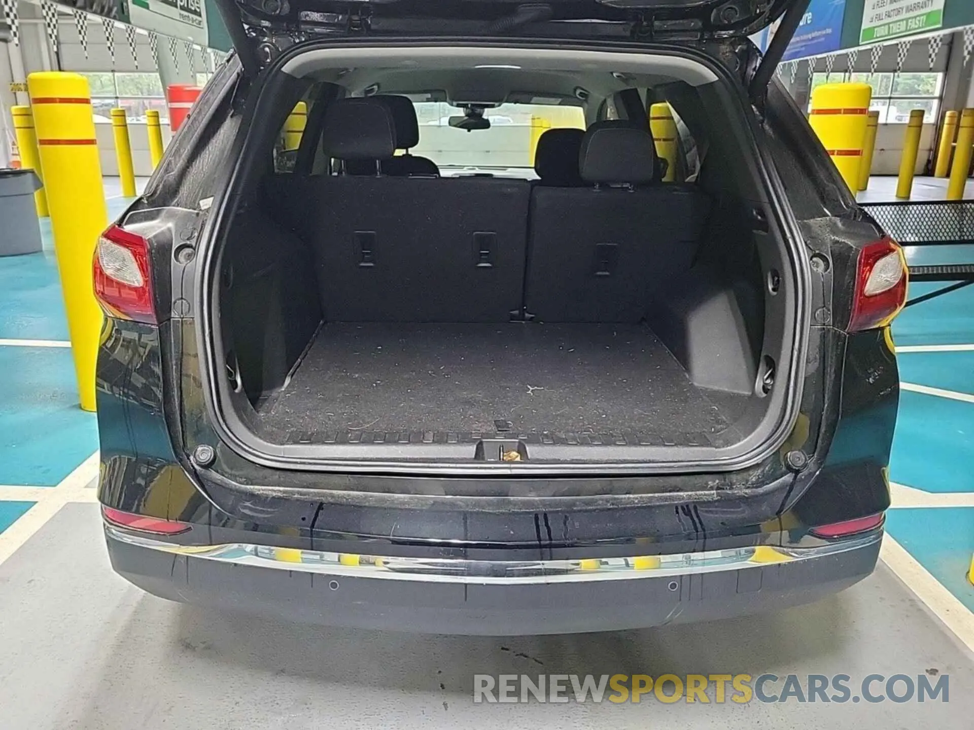 10 Photograph of a damaged car 3GNAXJEV7ML379377 CHEVROLET EQUINOX 2021