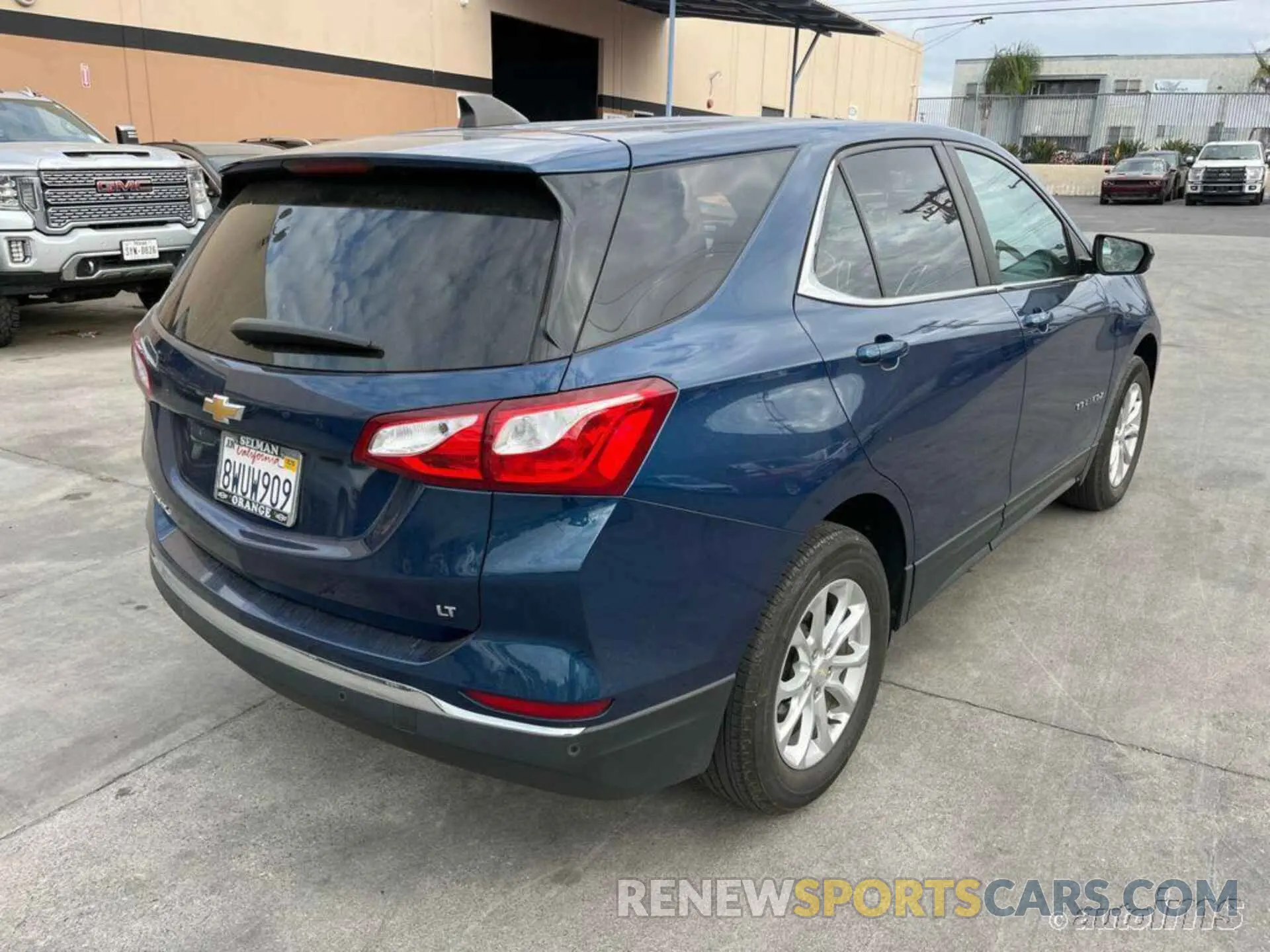 11 Photograph of a damaged car 3GNAXJEV7ML386832 CHEVROLET EQUINOX 2021
