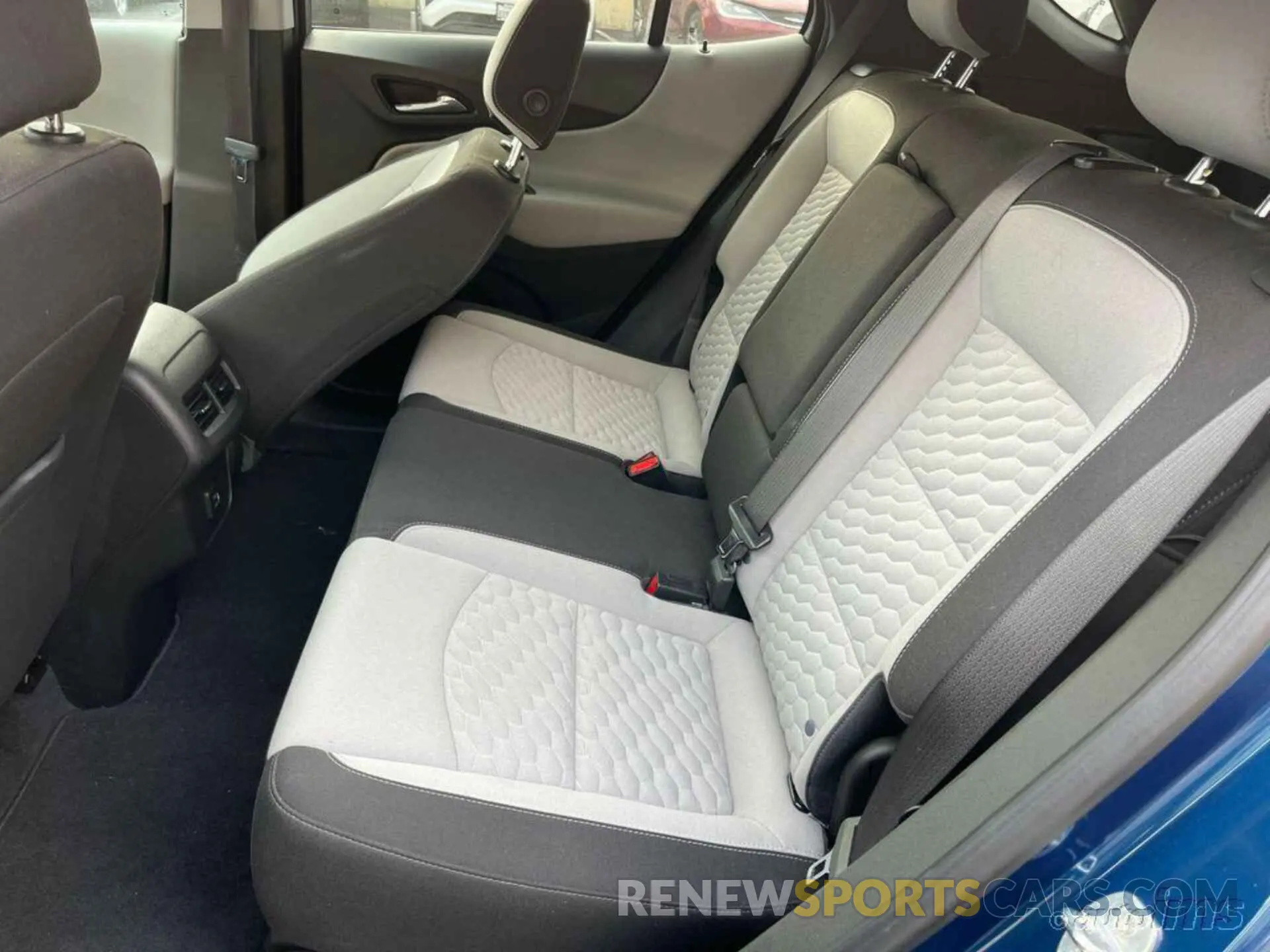 9 Photograph of a damaged car 3GNAXJEV7ML386832 CHEVROLET EQUINOX 2021