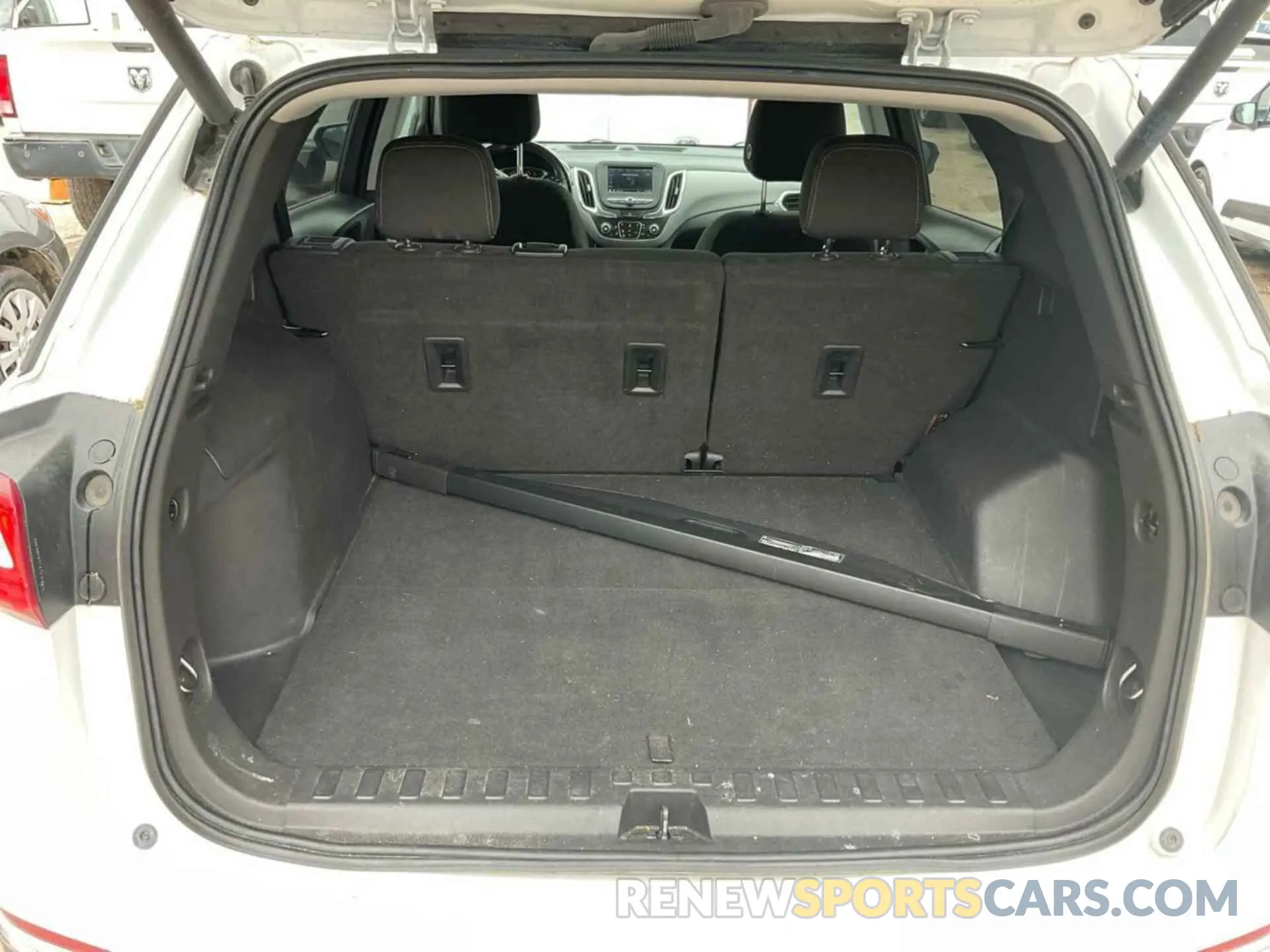 16 Photograph of a damaged car 3GNAXJEV7MS102895 CHEVROLET EQUINOX 2021