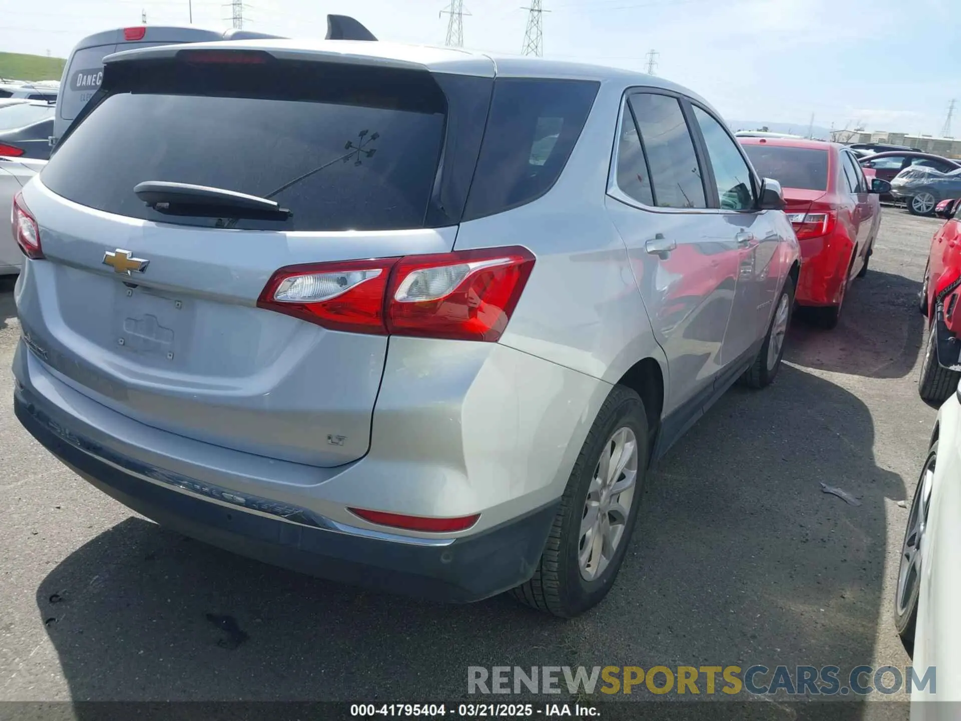 4 Photograph of a damaged car 3GNAXJEV7MS162546 CHEVROLET EQUINOX 2021