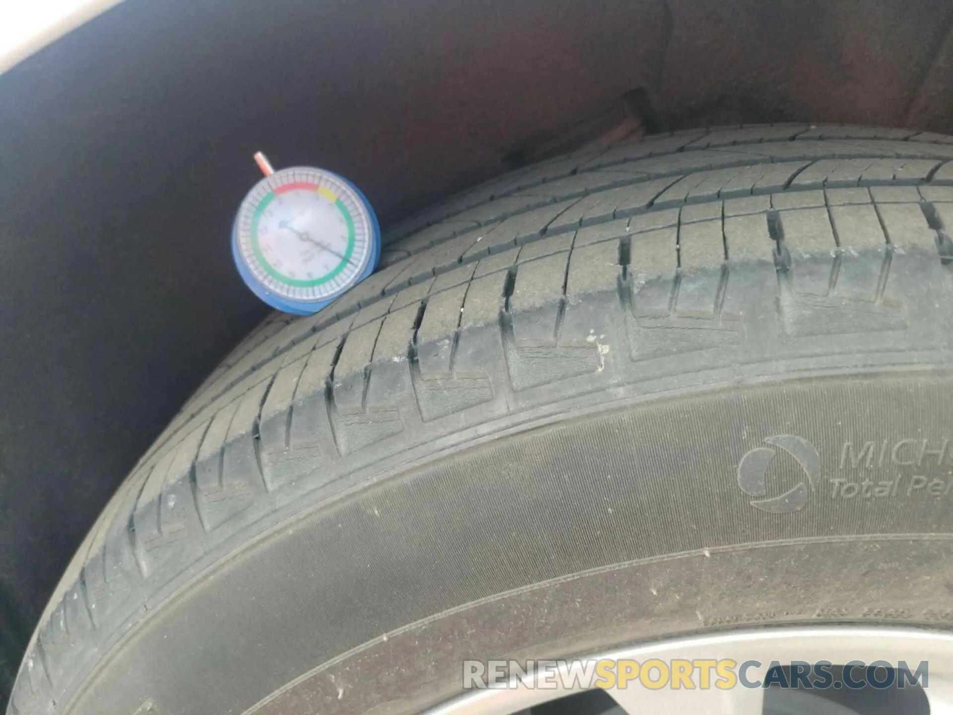 35 Photograph of a damaged car 3GNAXJEV8ML393708 CHEVROLET EQUINOX 2021