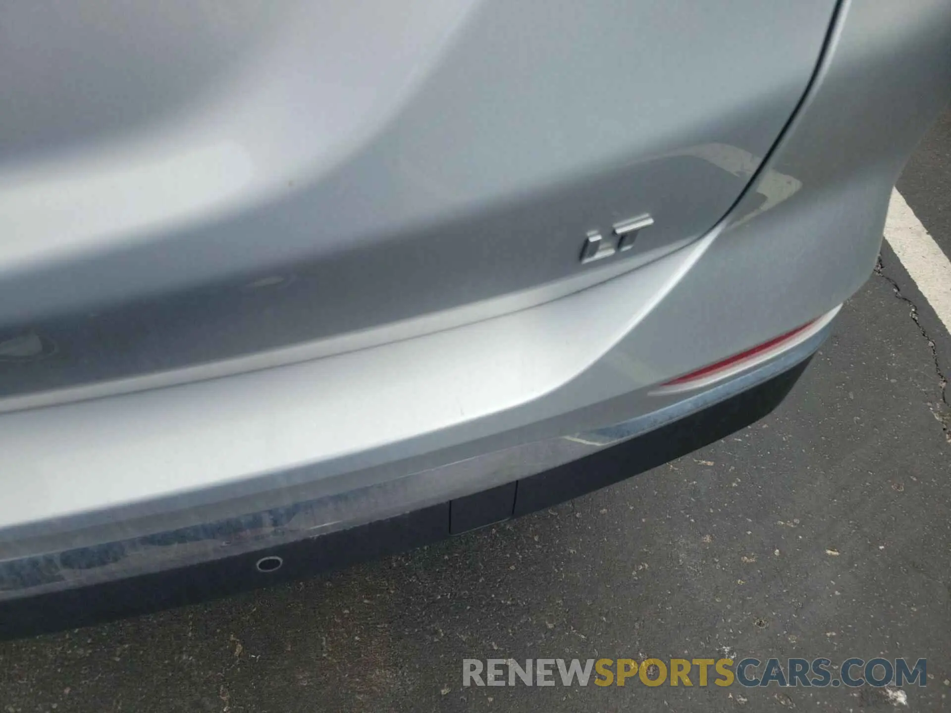 4 Photograph of a damaged car 3GNAXJEV8ML393708 CHEVROLET EQUINOX 2021