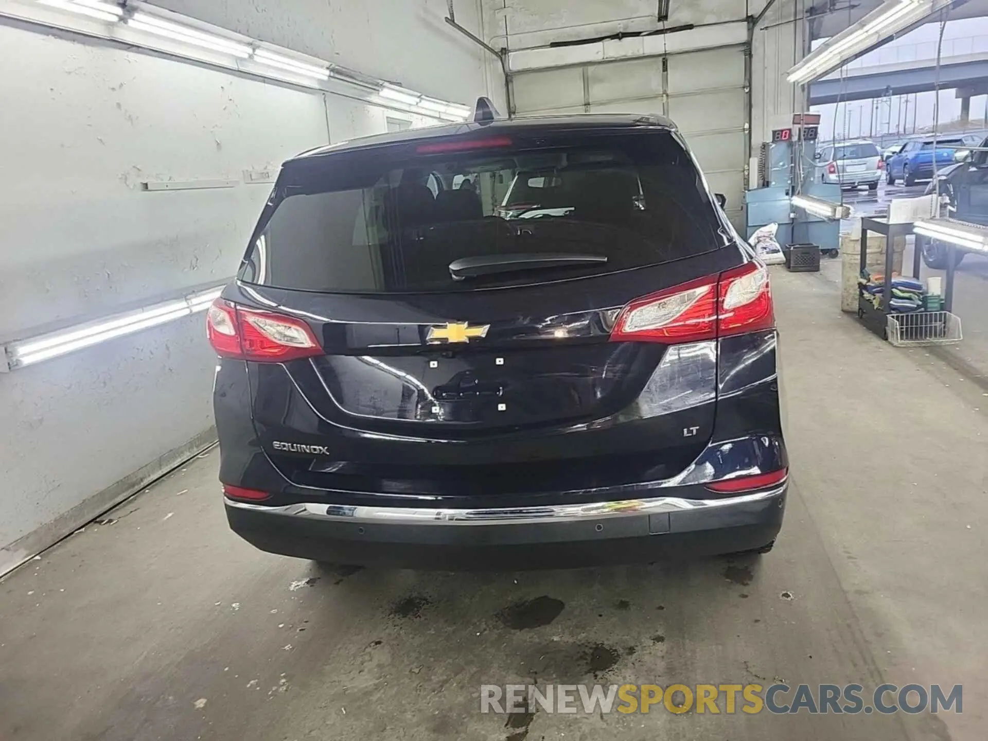 4 Photograph of a damaged car 3GNAXJEV9MS121450 CHEVROLET EQUINOX 2021