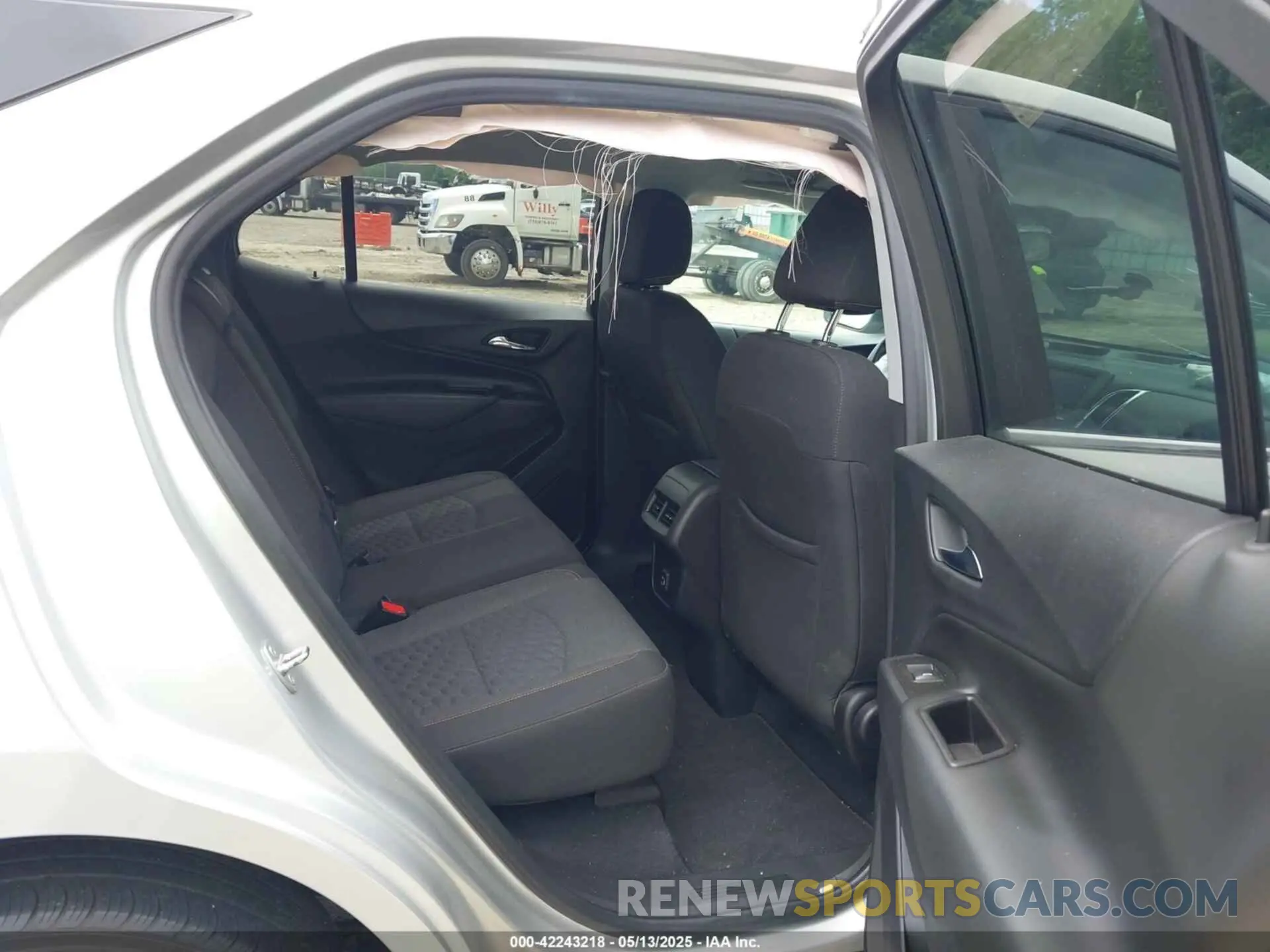 8 Photograph of a damaged car 3GNAXJEV9MS161446 CHEVROLET EQUINOX 2021