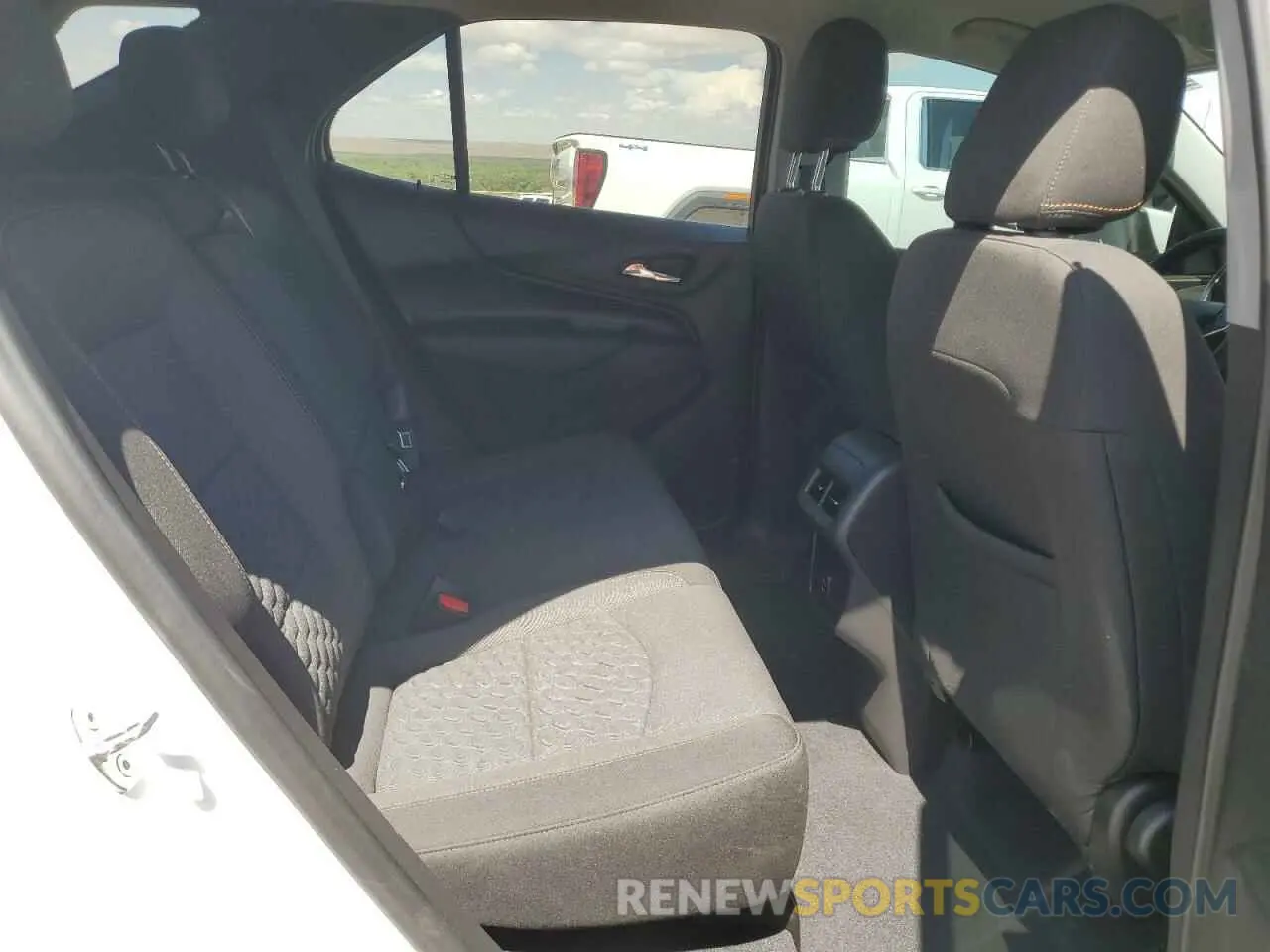 10 Photograph of a damaged car 3GNAXJEV9MS162077 CHEVROLET EQUINOX 2021