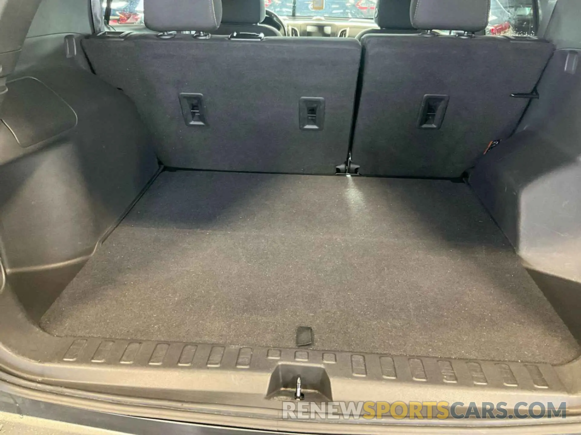 23 Photograph of a damaged car 3GNAXJEVXML379602 CHEVROLET EQUINOX 2021