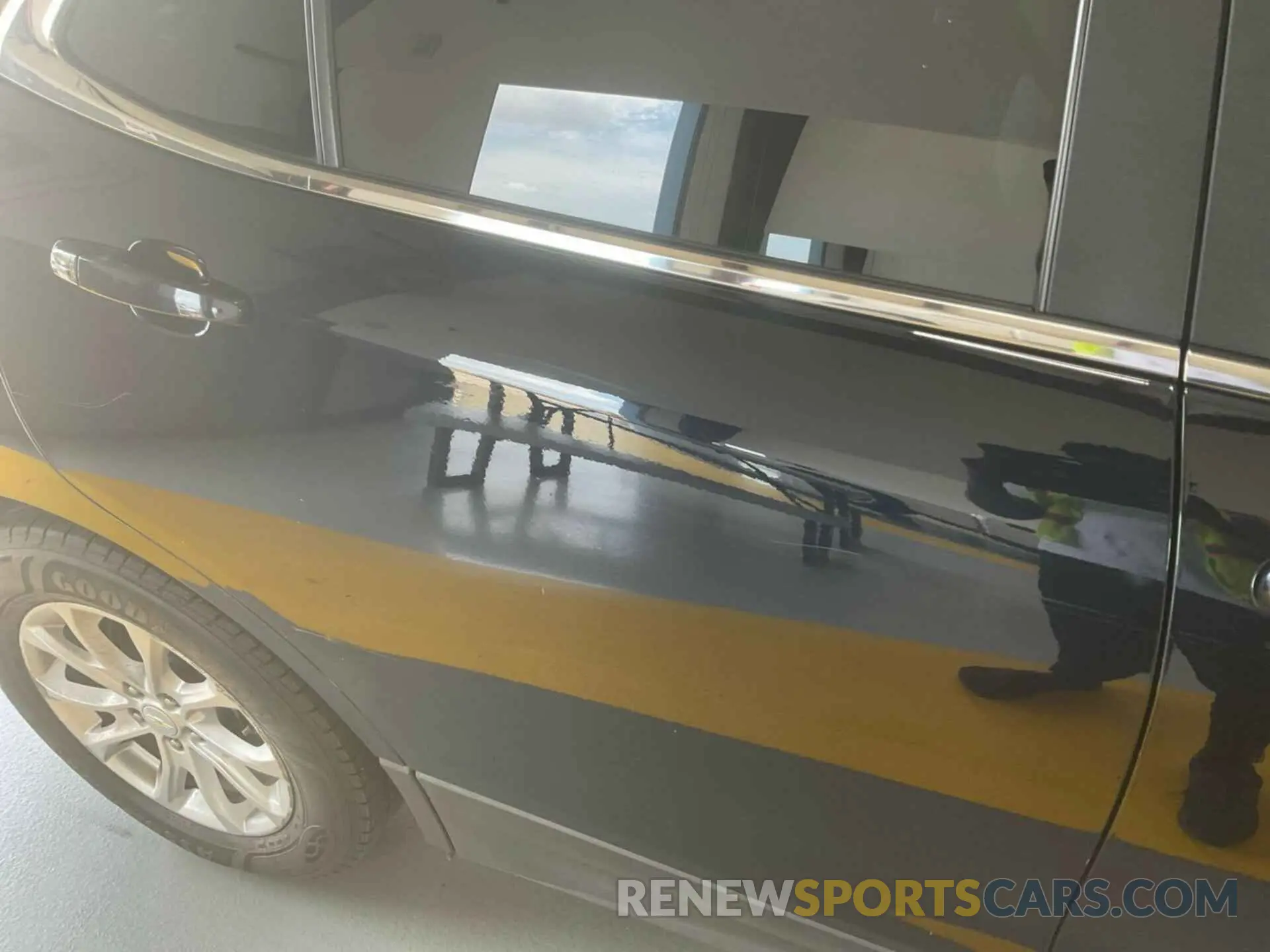 22 Photograph of a damaged car 3GNAXJEVXMS121716 CHEVROLET EQUINOX 2021