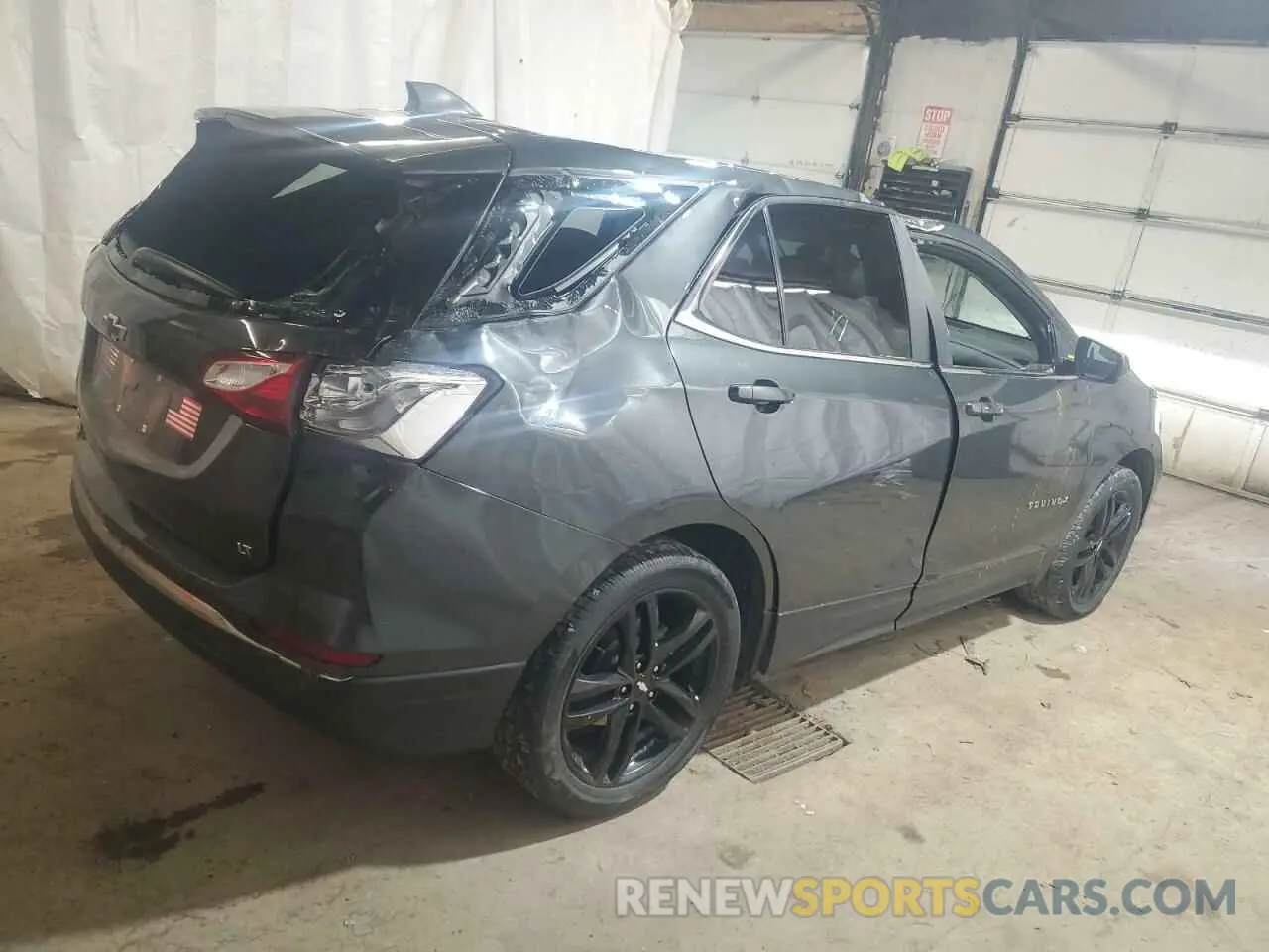 3 Photograph of a damaged car 3GNAXKEV0ML326350 CHEVROLET EQUINOX 2021