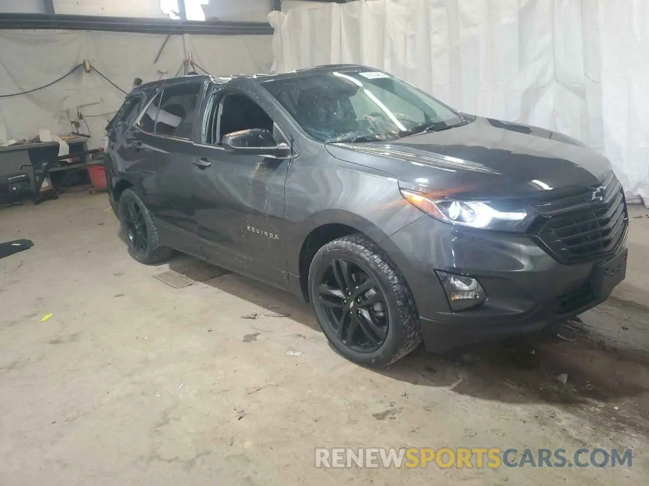 4 Photograph of a damaged car 3GNAXKEV0ML326350 CHEVROLET EQUINOX 2021