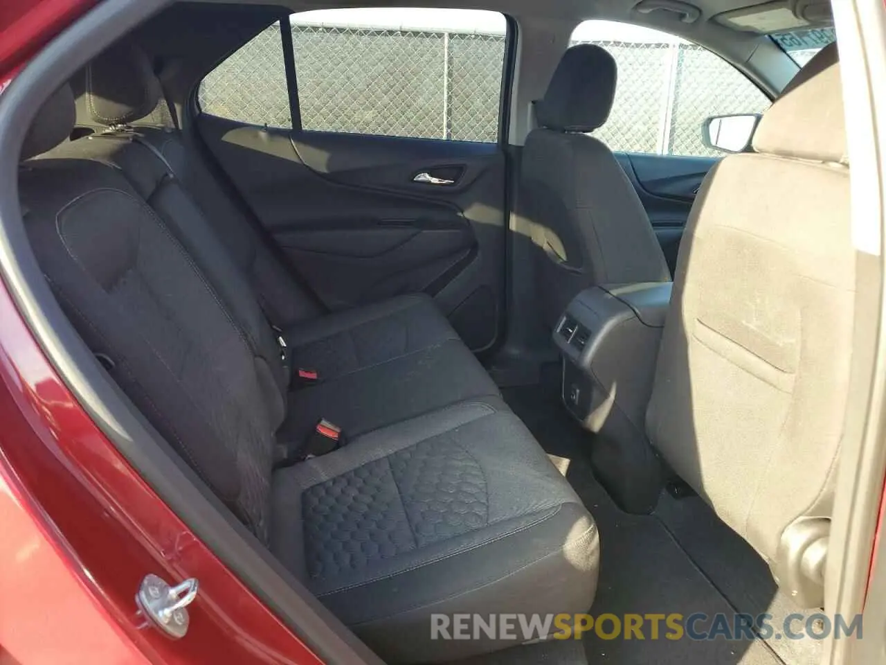 11 Photograph of a damaged car 3GNAXKEV0ML341060 CHEVROLET EQUINOX 2021