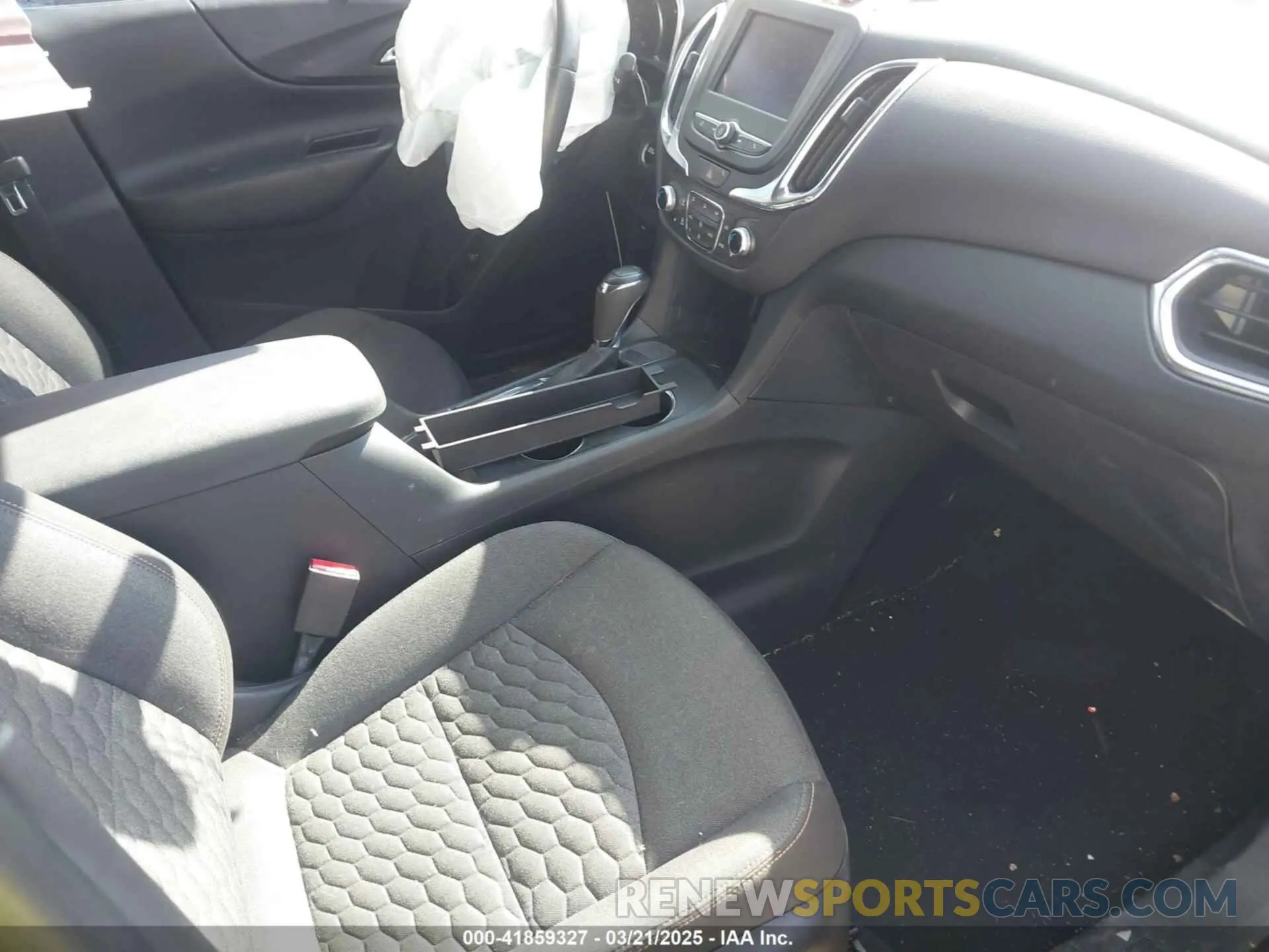 5 Photograph of a damaged car 3GNAXKEV0ML378657 CHEVROLET EQUINOX 2021