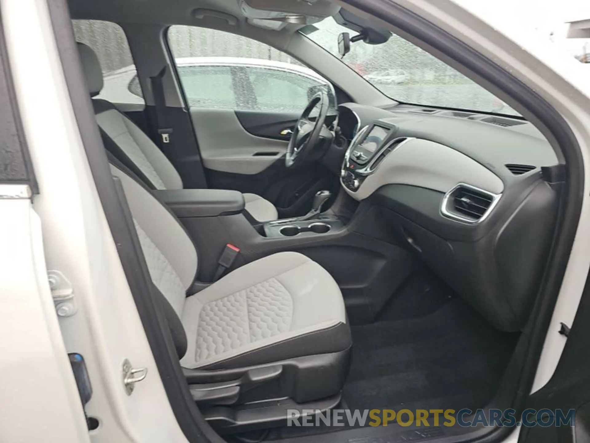 7 Photograph of a damaged car 3GNAXKEV0MS124713 CHEVROLET EQUINOX 2021