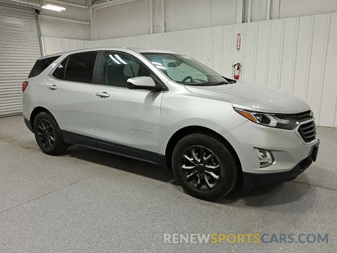 4 Photograph of a damaged car 3GNAXKEV0MS132908 CHEVROLET EQUINOX 2021