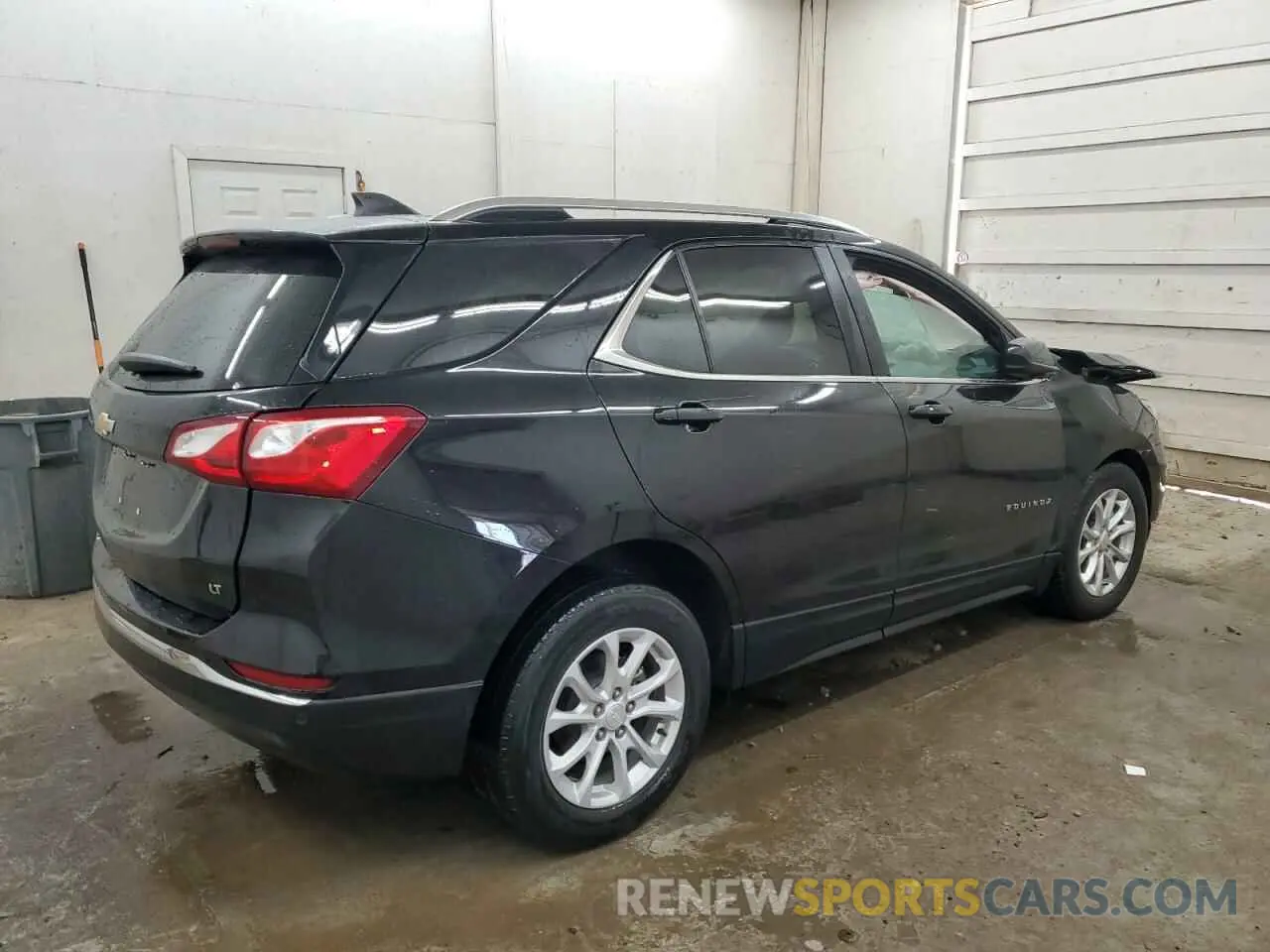 3 Photograph of a damaged car 3GNAXKEV1ML341066 CHEVROLET EQUINOX 2021