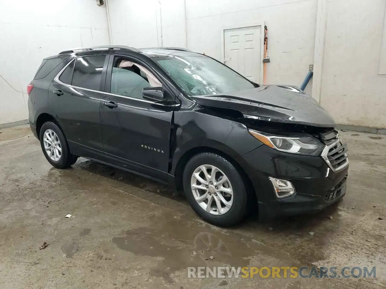 4 Photograph of a damaged car 3GNAXKEV1ML341066 CHEVROLET EQUINOX 2021