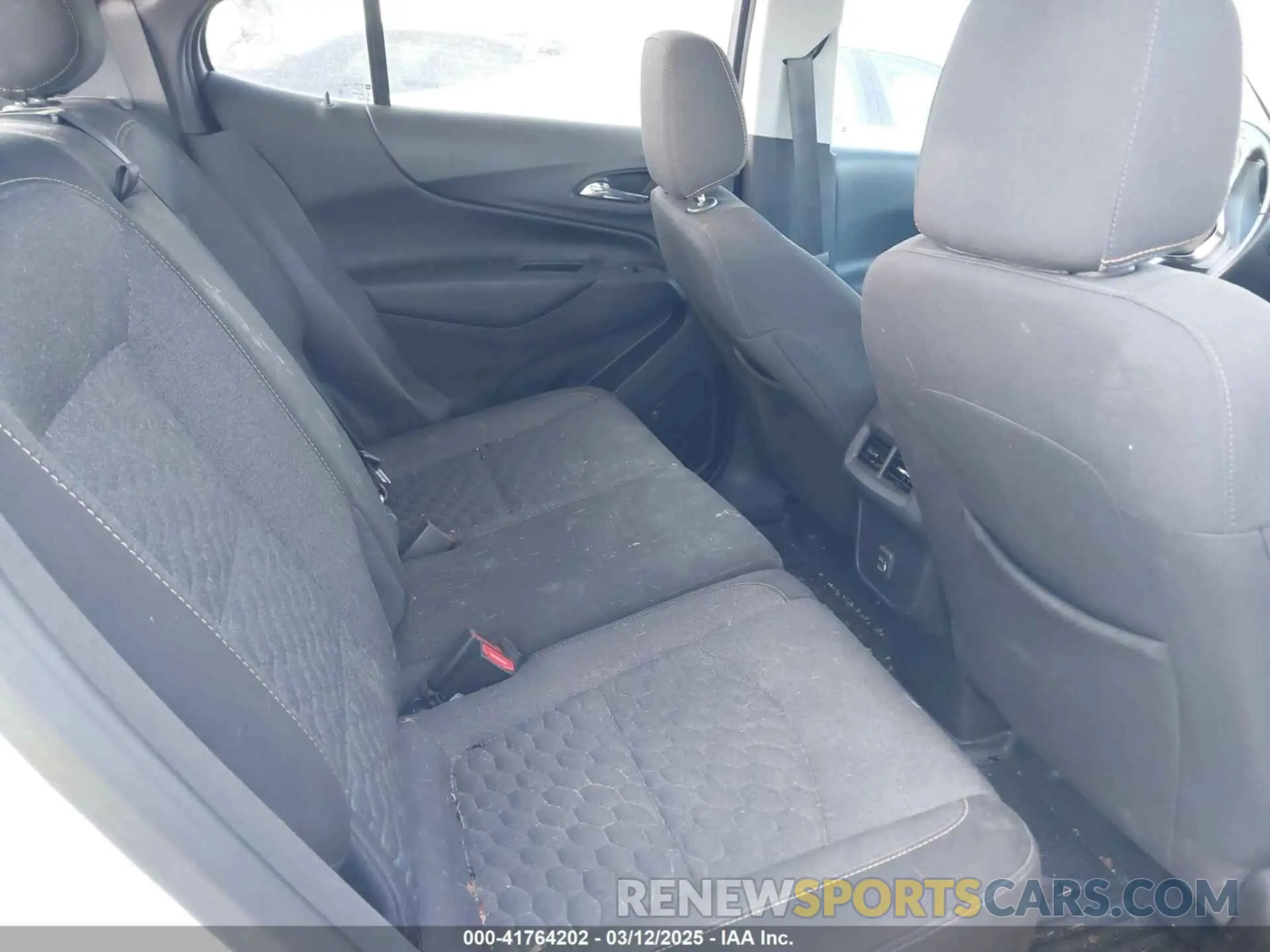 8 Photograph of a damaged car 3GNAXKEV1ML351581 CHEVROLET EQUINOX 2021