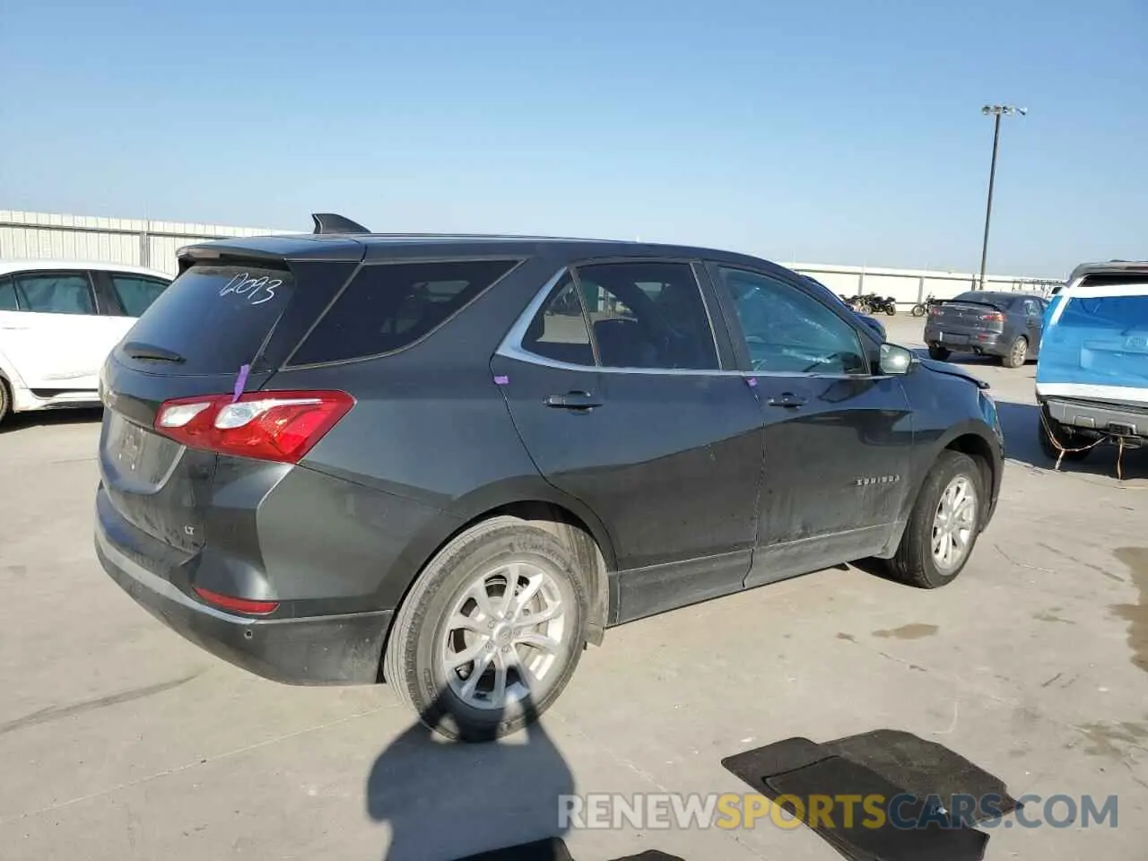 3 Photograph of a damaged car 3GNAXKEV1ML369255 CHEVROLET EQUINOX 2021