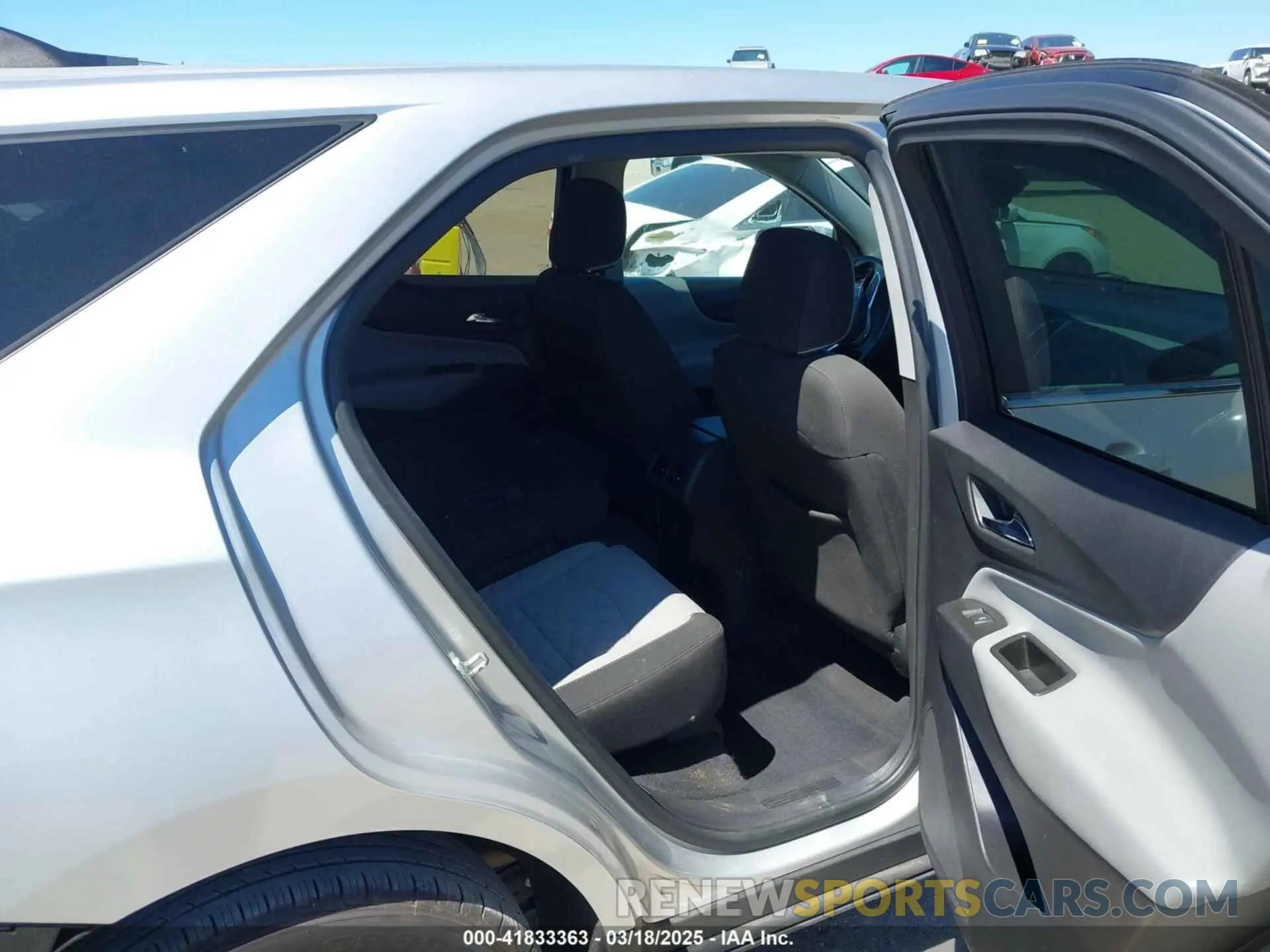 8 Photograph of a damaged car 3GNAXKEV1MS126504 CHEVROLET EQUINOX 2021