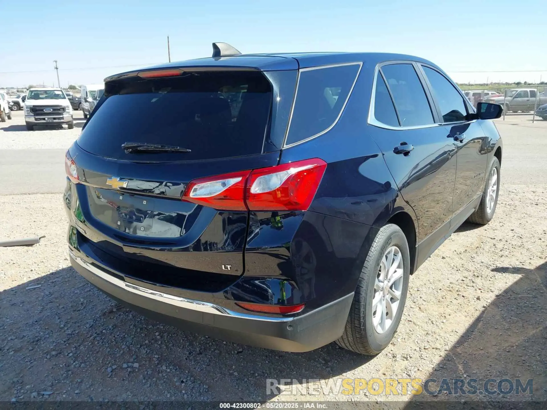 4 Photograph of a damaged car 3GNAXKEV1MS129869 CHEVROLET EQUINOX 2021