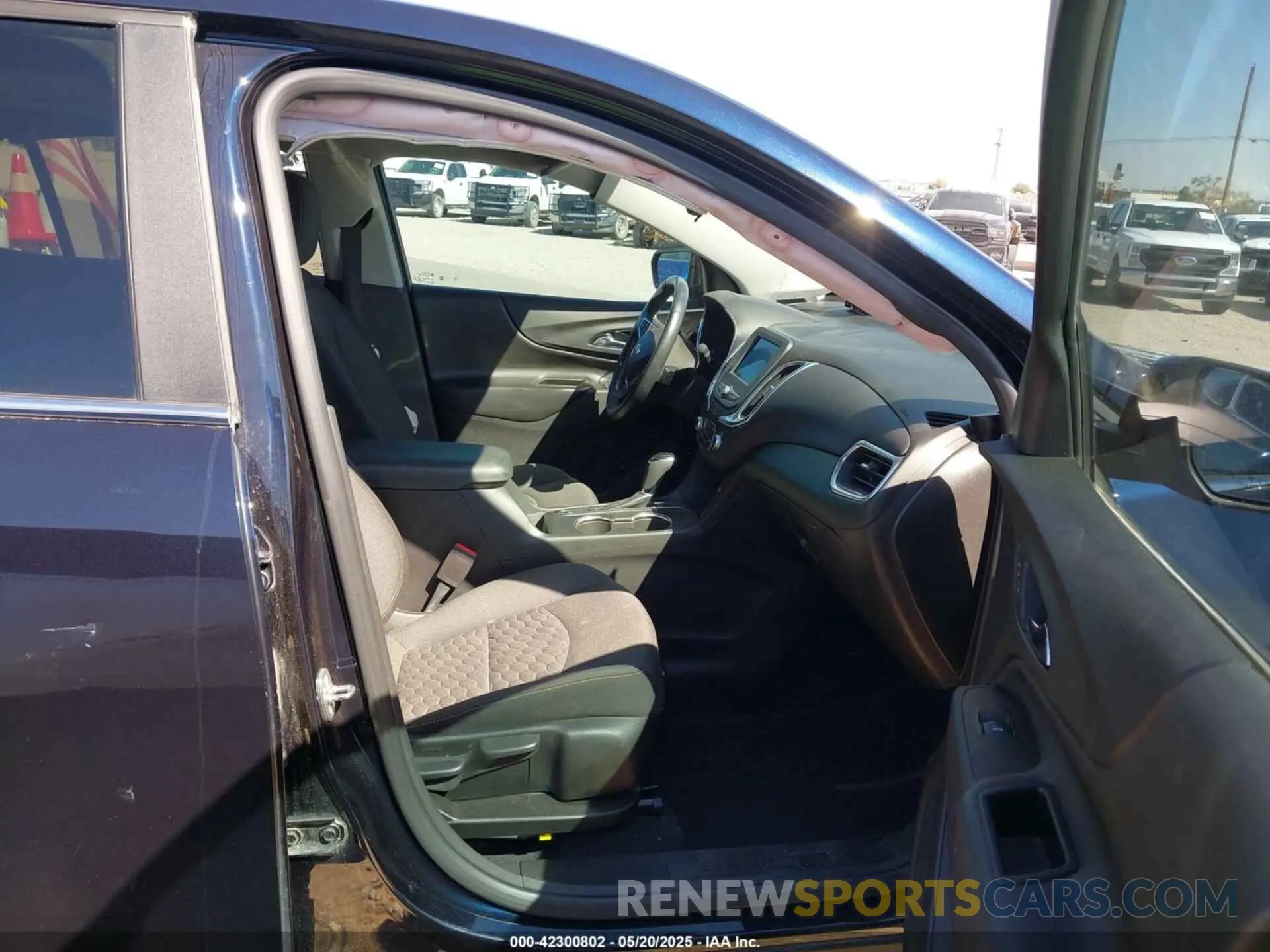 5 Photograph of a damaged car 3GNAXKEV1MS129869 CHEVROLET EQUINOX 2021