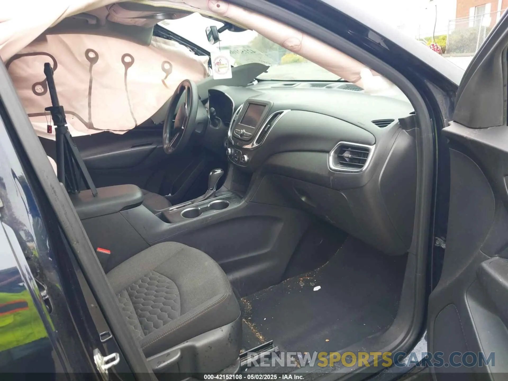 5 Photograph of a damaged car 3GNAXKEV1MS131704 CHEVROLET EQUINOX 2021