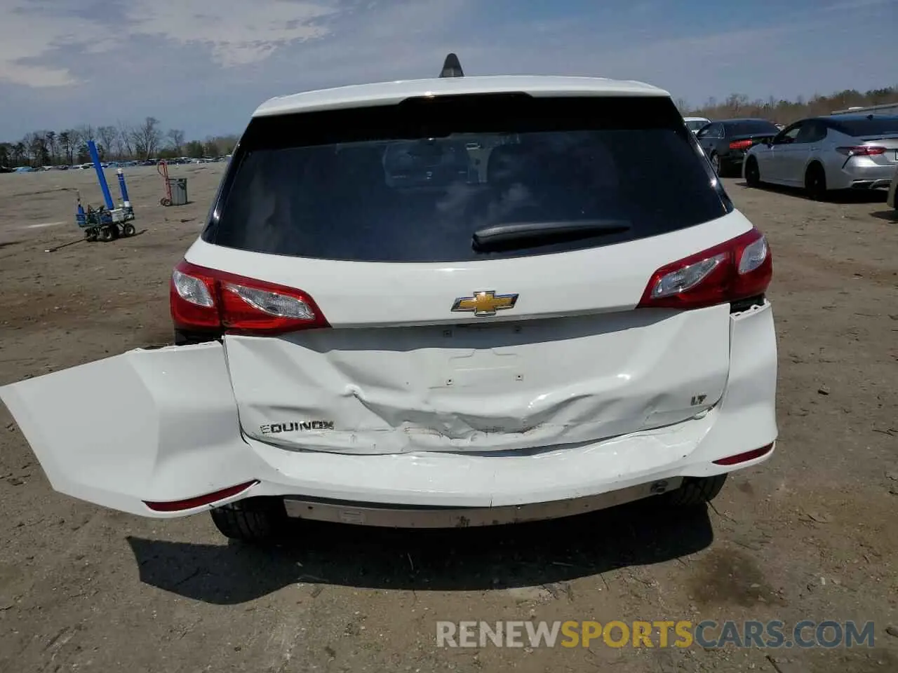 6 Photograph of a damaged car 3GNAXKEV1MS177372 CHEVROLET EQUINOX 2021