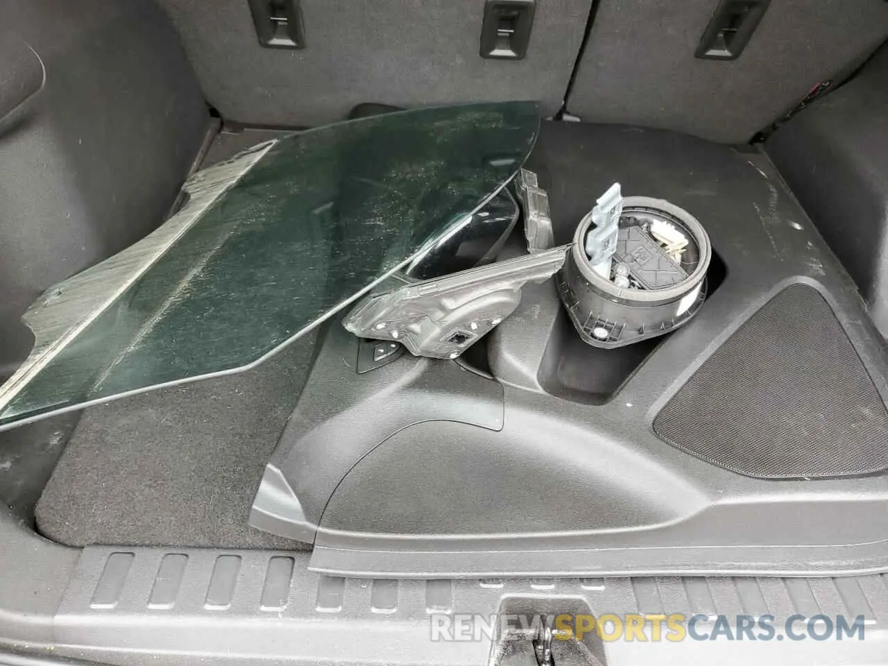 13 Photograph of a damaged car 3GNAXKEV2ML355462 CHEVROLET EQUINOX 2021