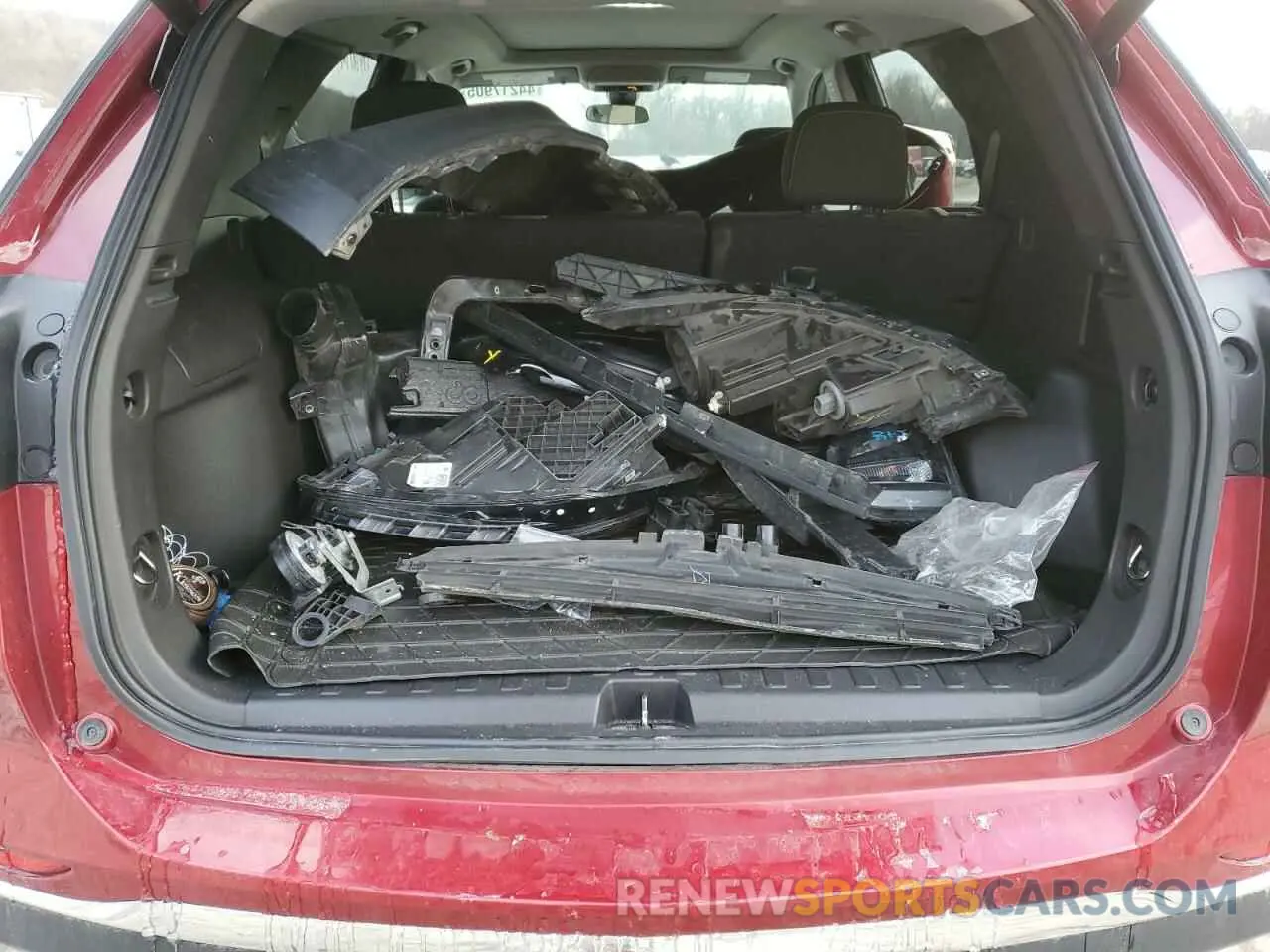 13 Photograph of a damaged car 3GNAXKEV3ML320462 CHEVROLET EQUINOX 2021