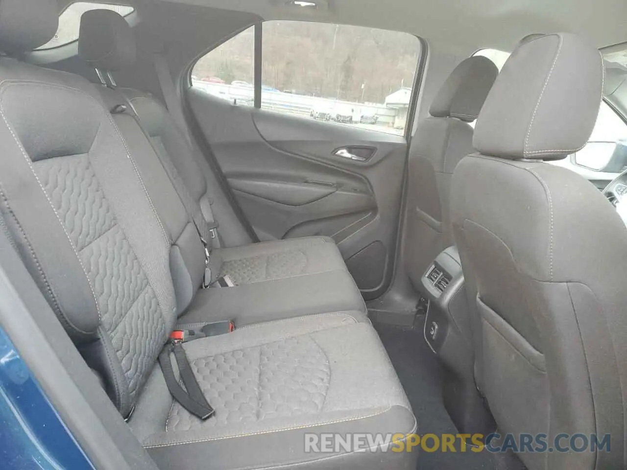 11 Photograph of a damaged car 3GNAXKEV3ML360167 CHEVROLET EQUINOX 2021